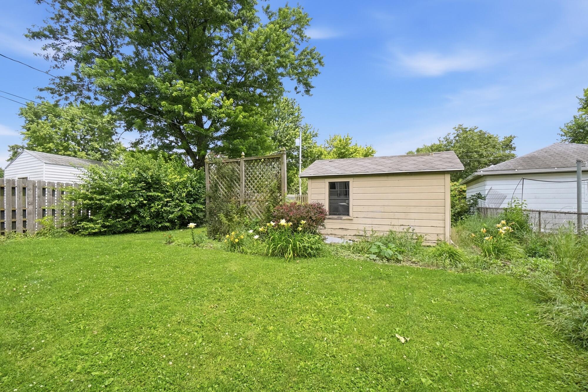 204 Belleaire, Springfield, Ohio 45503