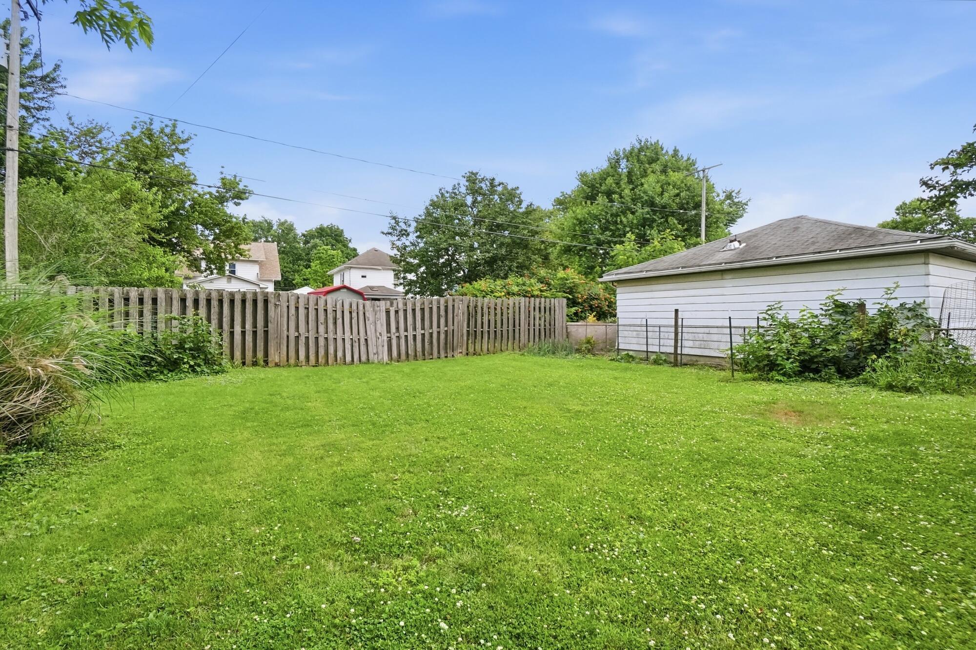 204 Belleaire, Springfield, Ohio 45503