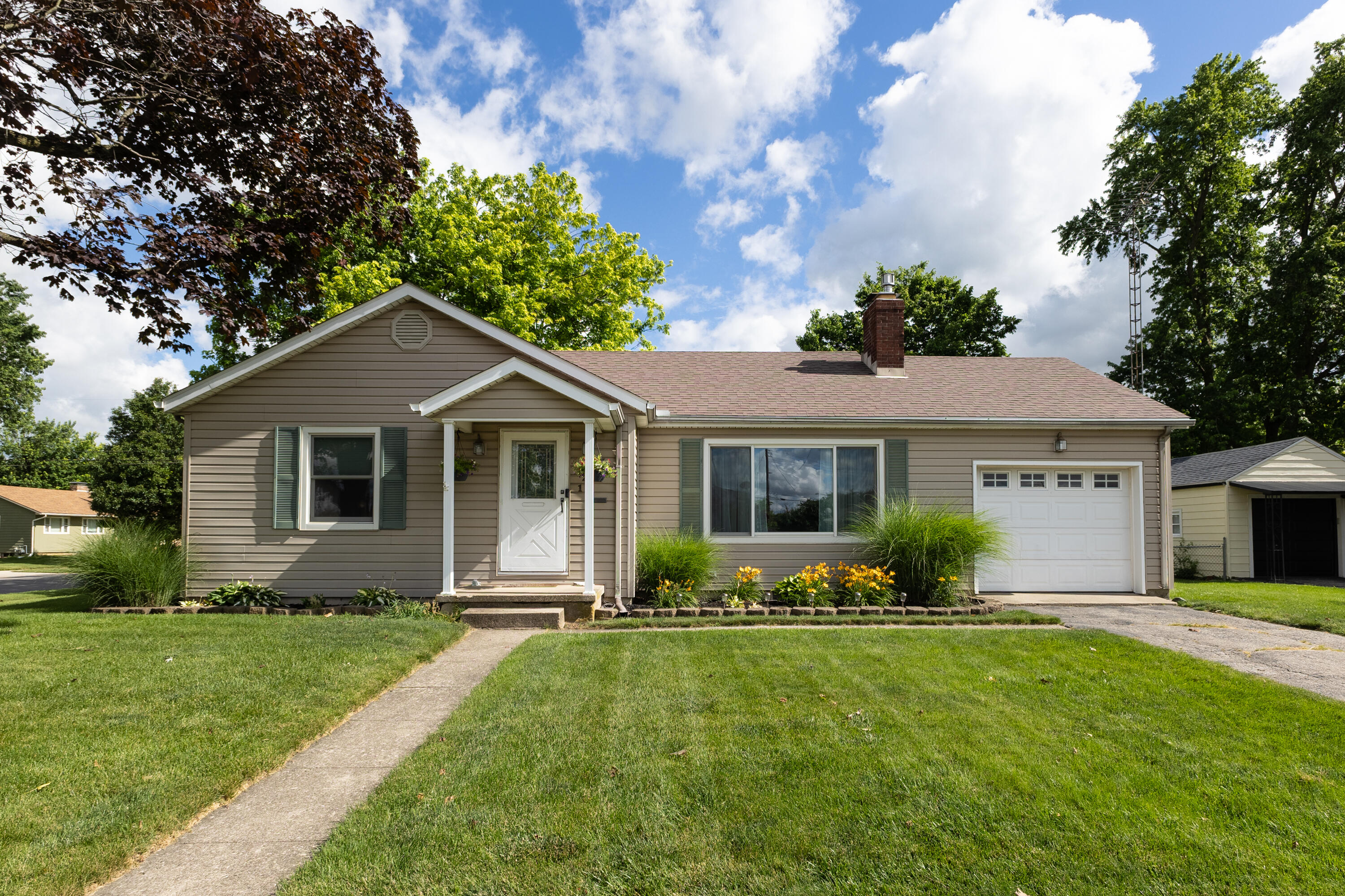 1493 Croydon, Troy, Ohio 45373
