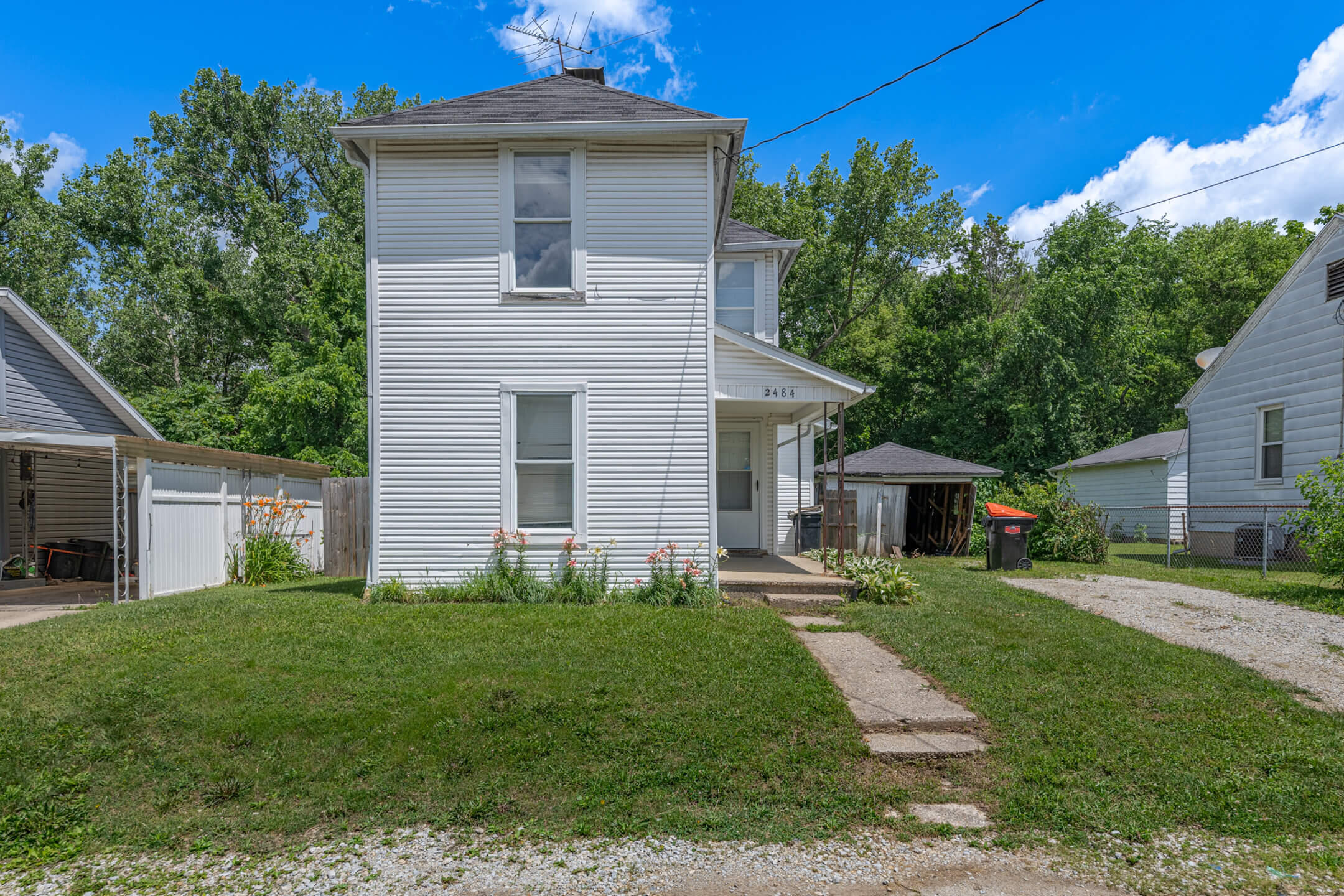 2484 Hilltop, Springfield, Ohio 45503