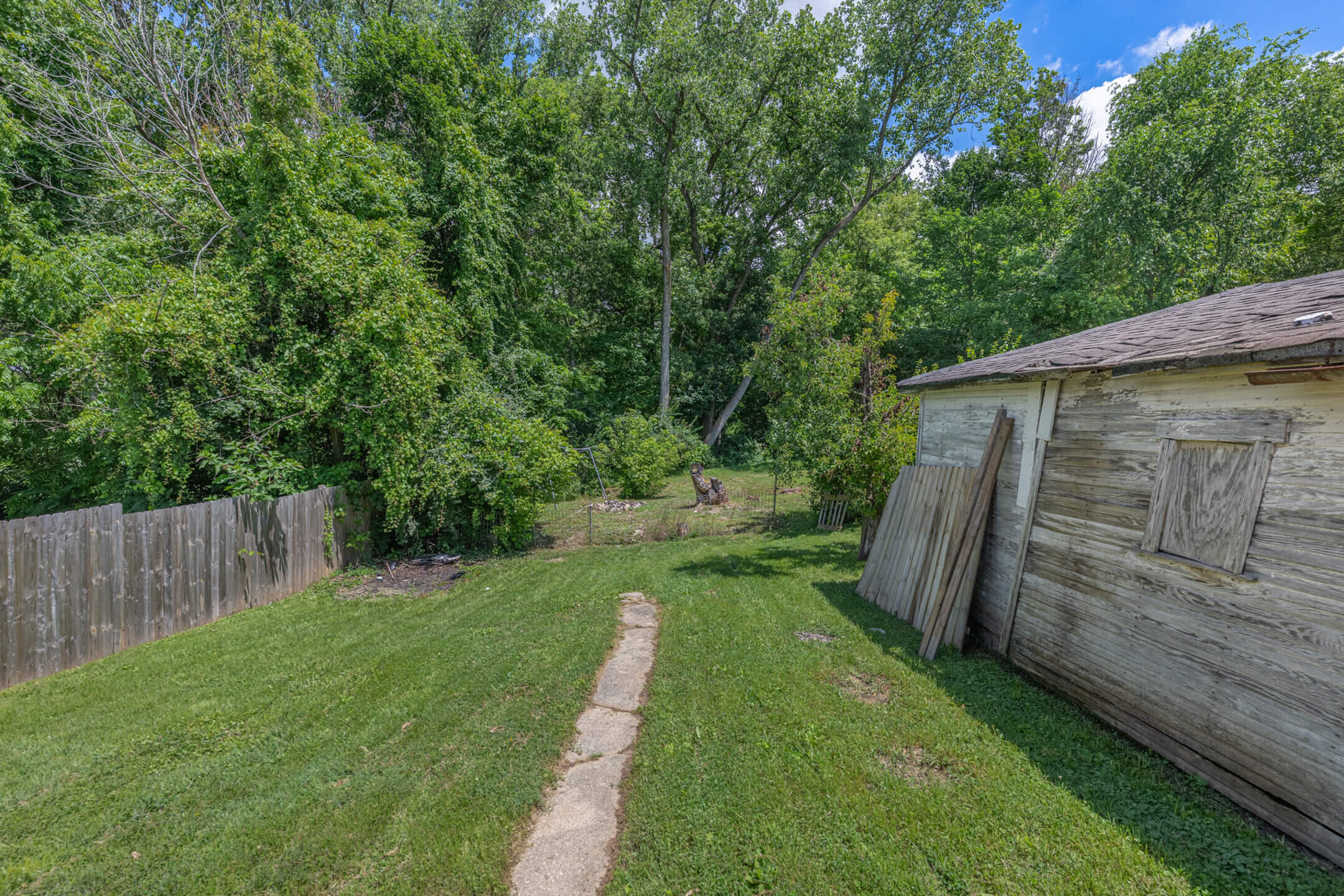 2484 Hilltop, Springfield, Ohio 45503