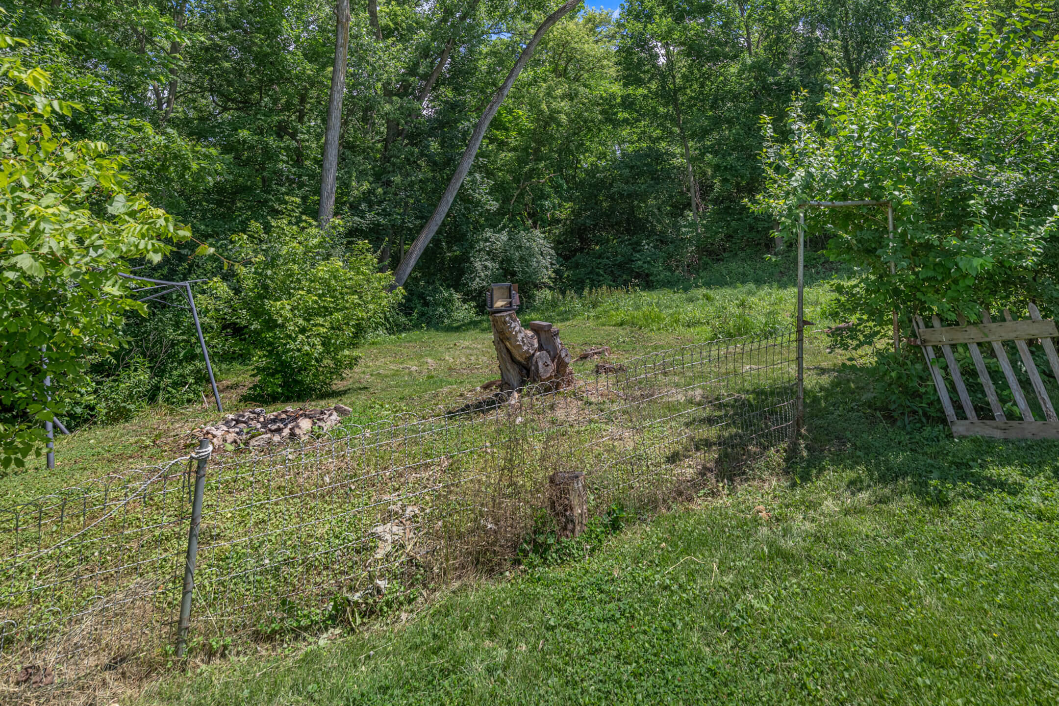 2484 Hilltop, Springfield, Ohio 45503