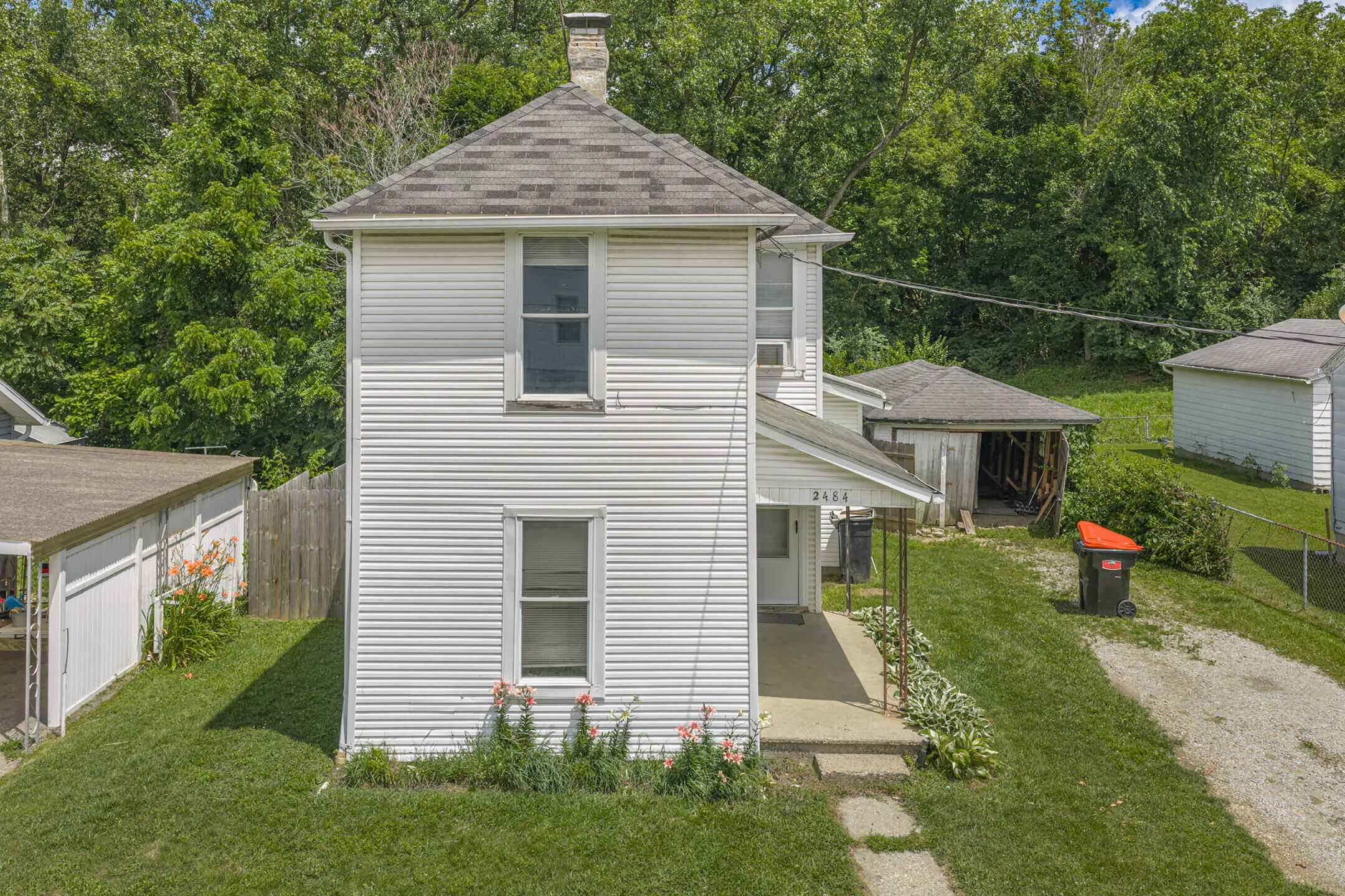 2484 Hilltop, Springfield, Ohio 45503