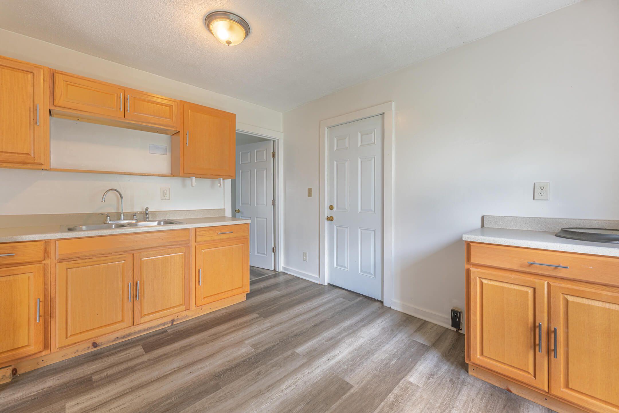 2484 Hilltop, Springfield, Ohio 45503