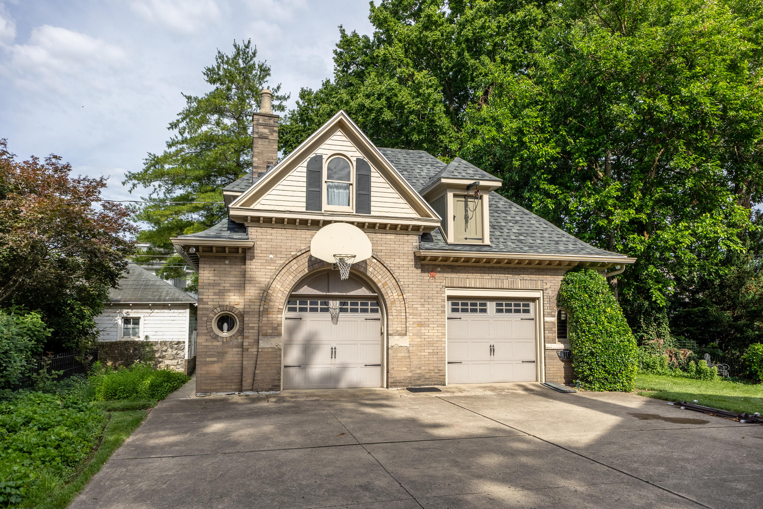 714 Wayne, Piqua, Ohio 45356
