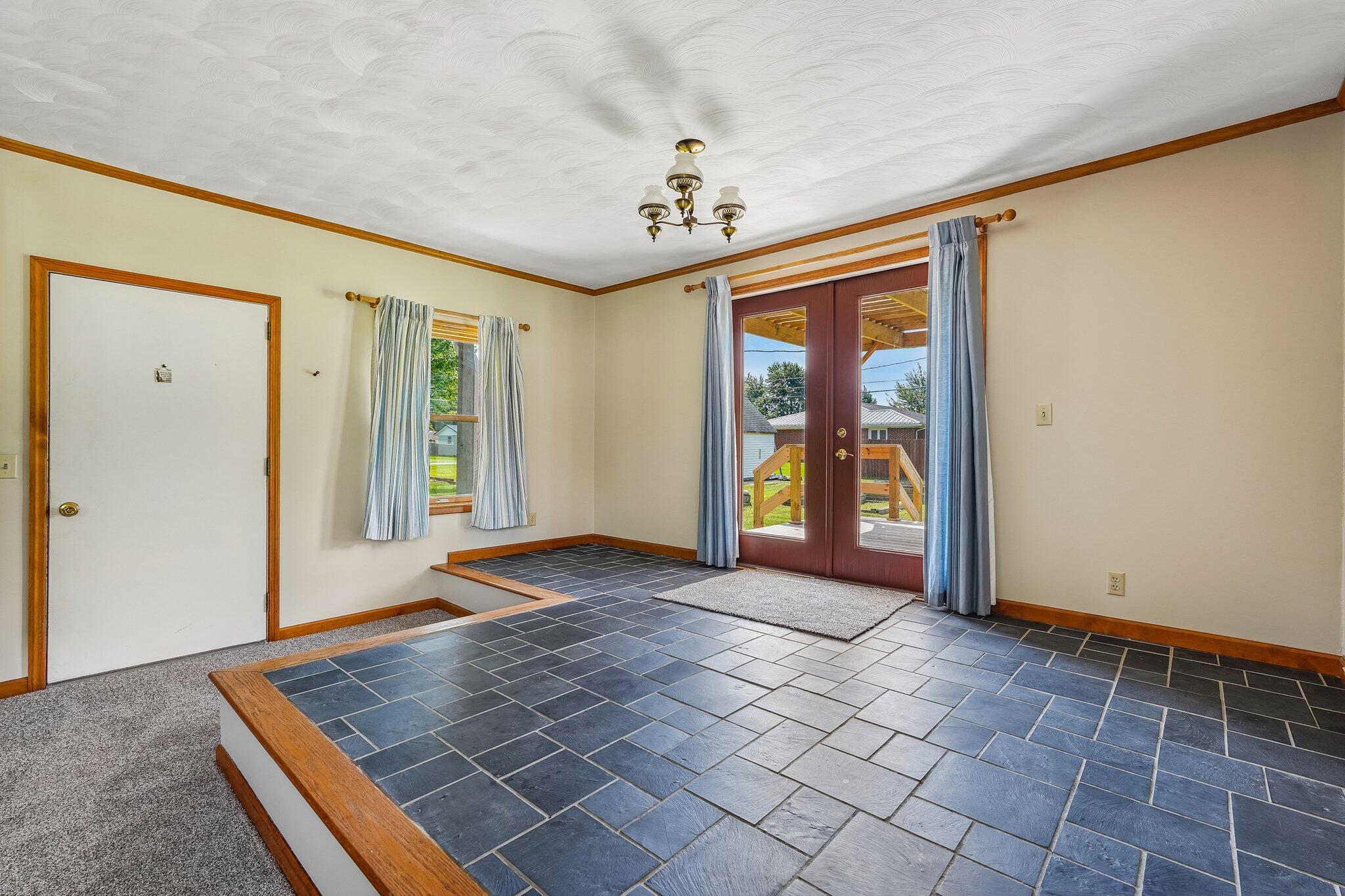 515 Lake, Lakeview, Ohio 43331