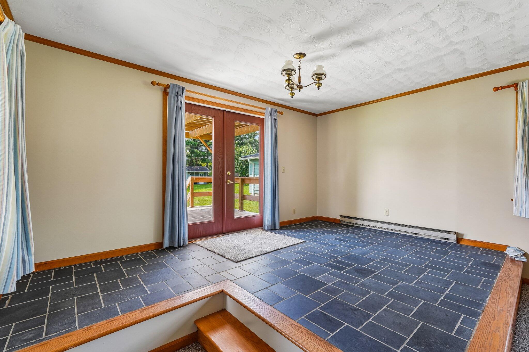 515 Lake, Lakeview, Ohio 43331