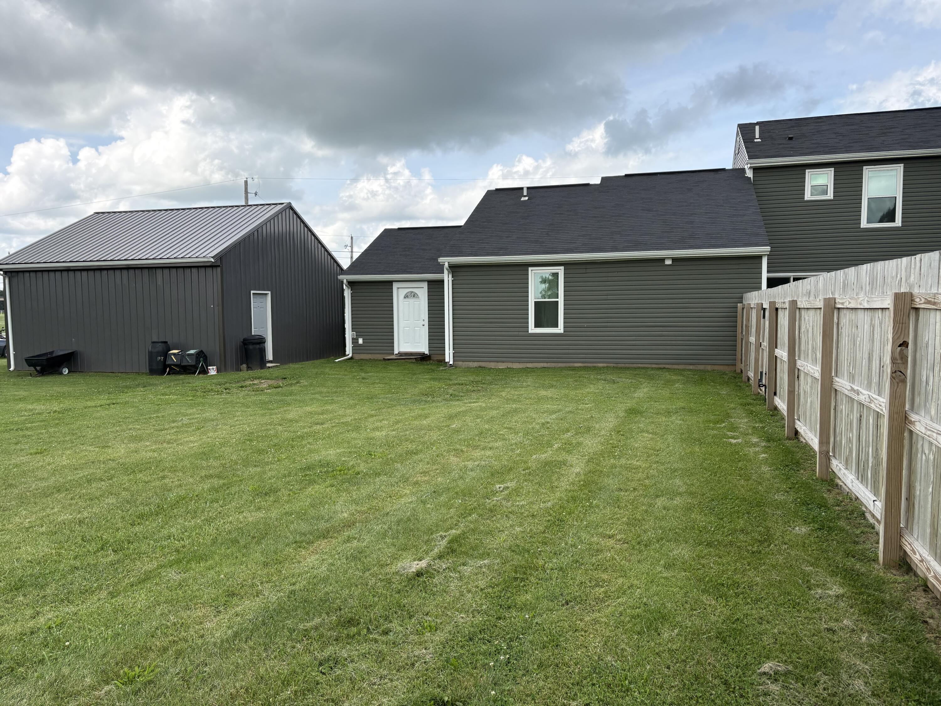 5377 Beard, Springfield, Ohio 45502