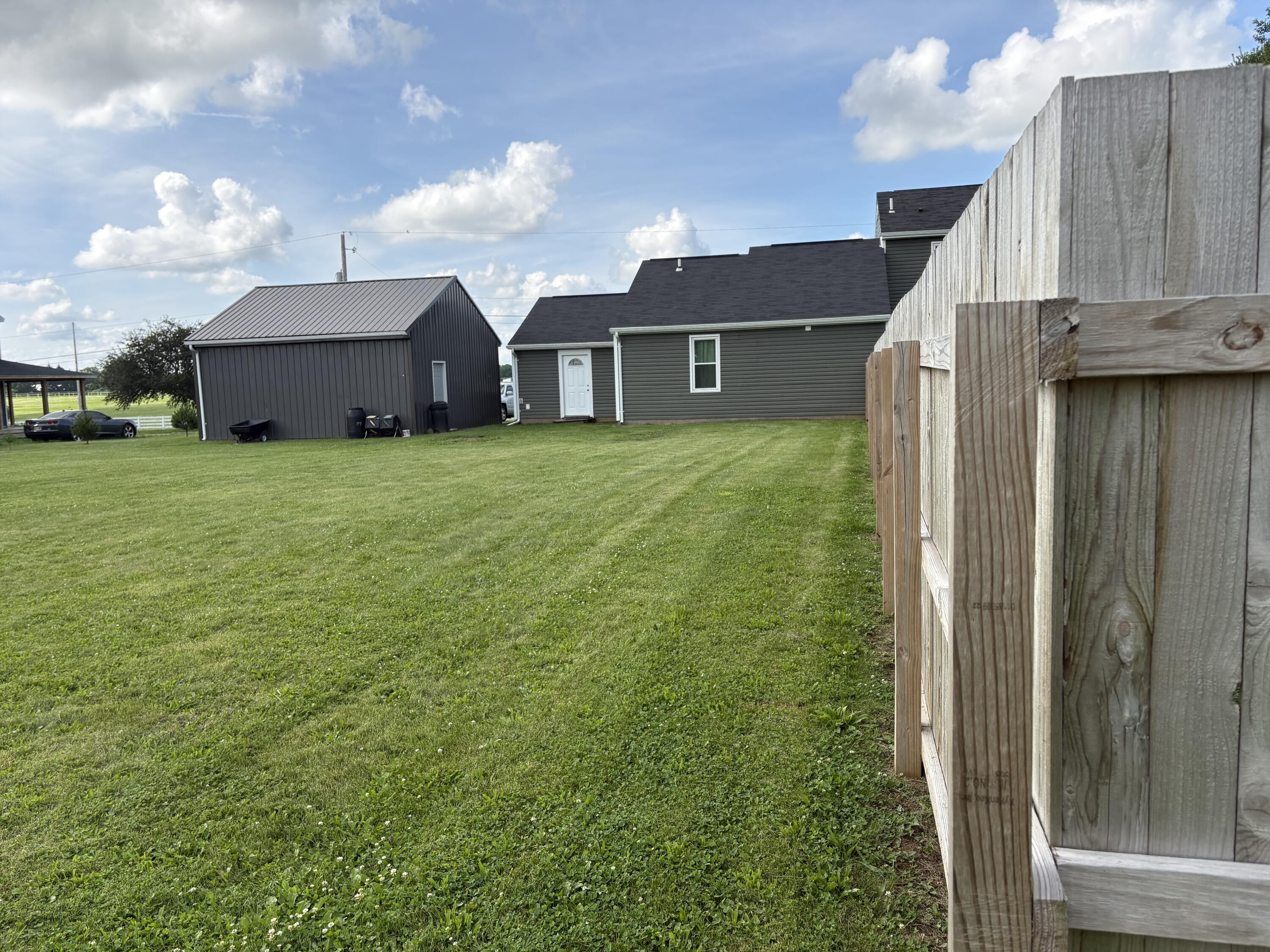 5377 Beard, Springfield, Ohio 45502