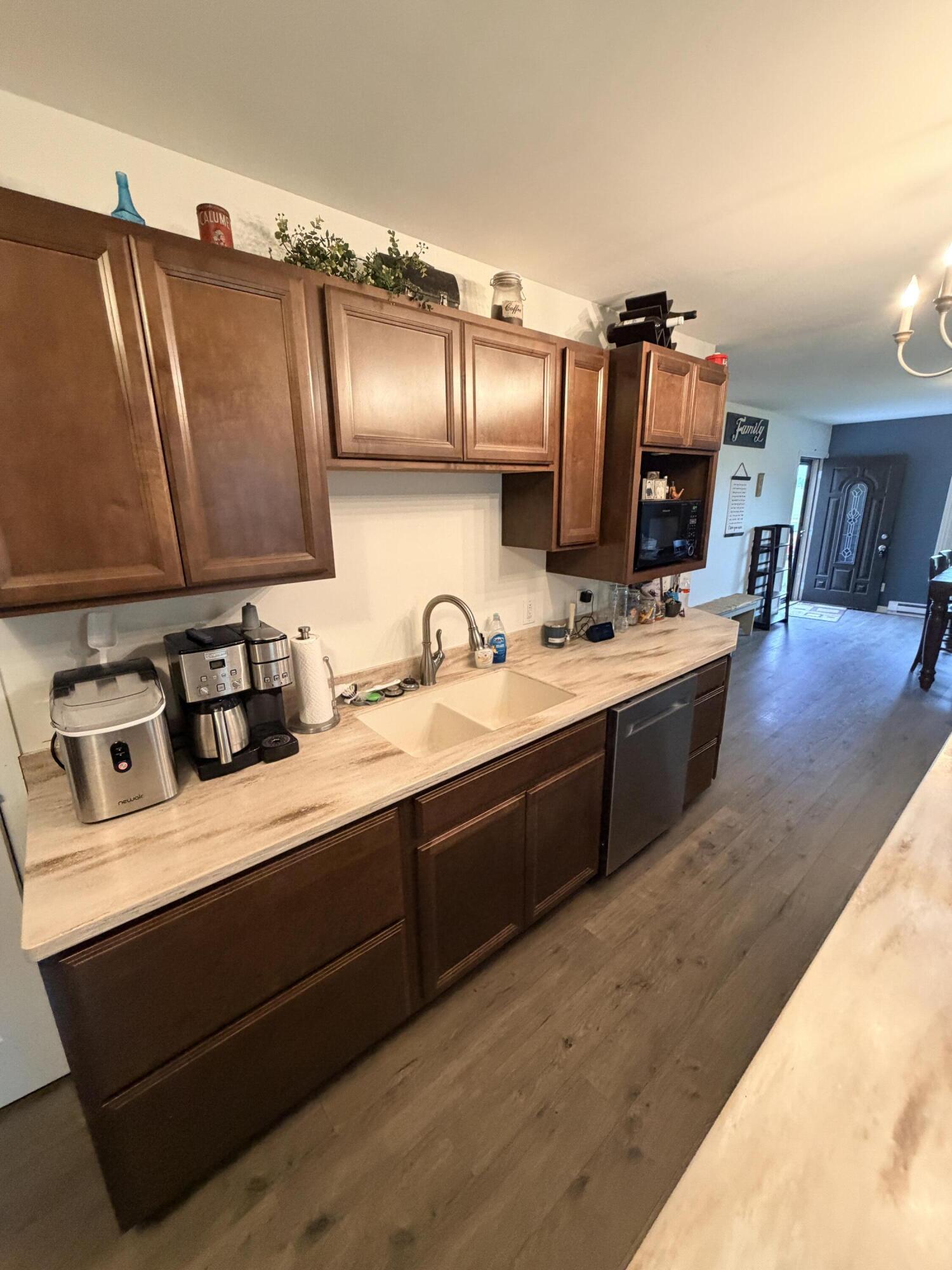 5377 Beard, Springfield, Ohio 45502