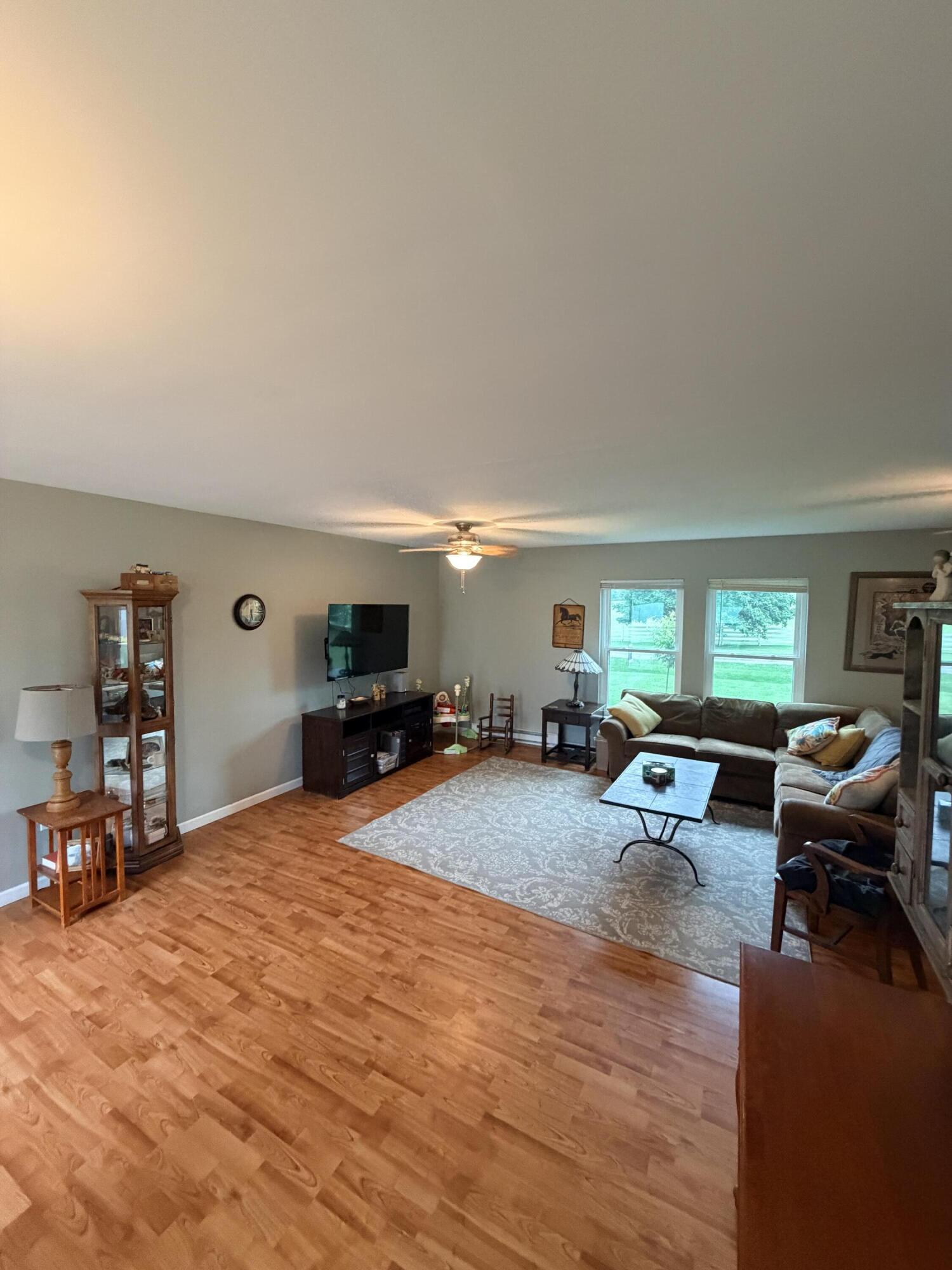 5377 Beard, Springfield, Ohio 45502