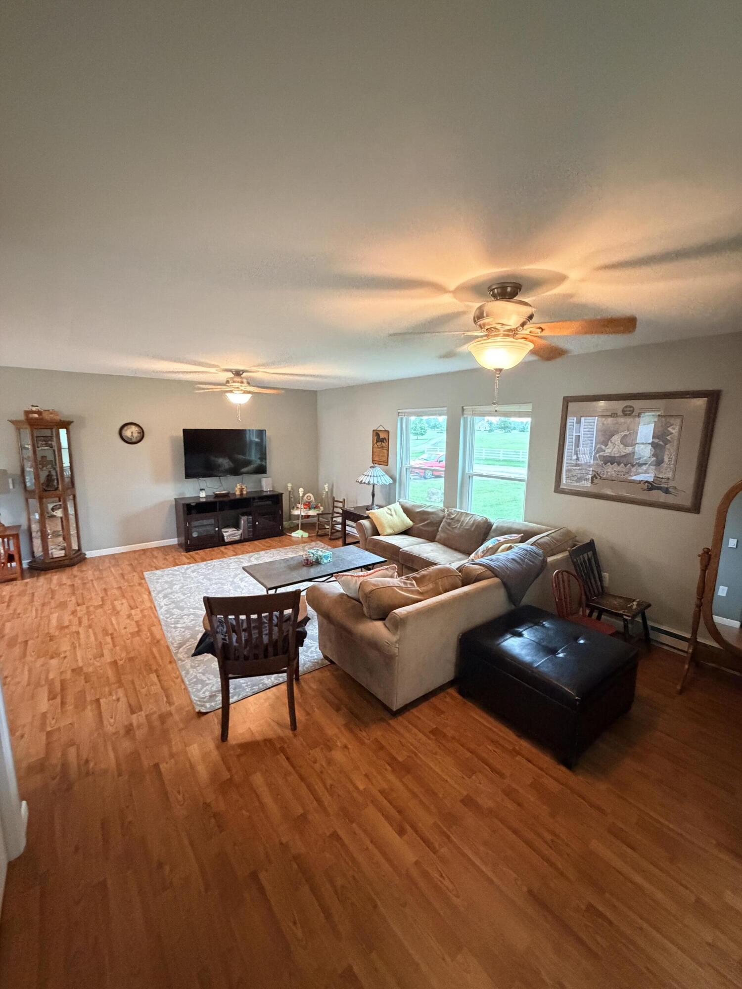 5377 Beard, Springfield, Ohio 45502