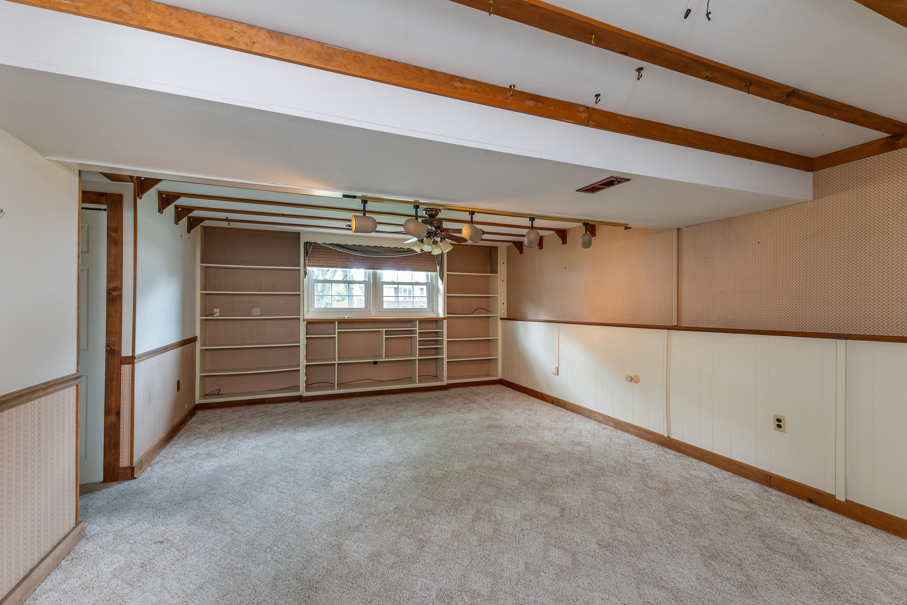 206 Brookwood, Englewood, Ohio 45322