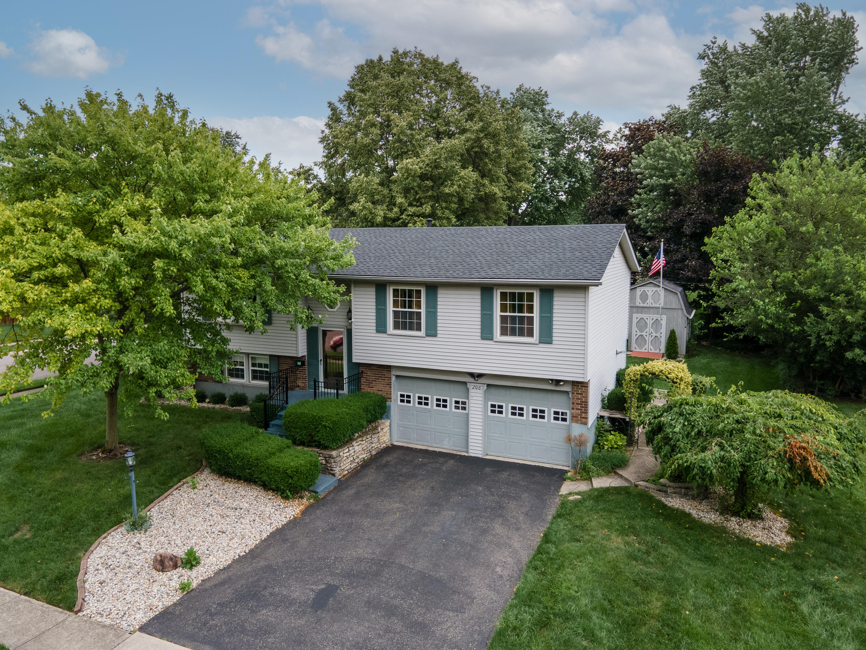 206 Brookwood, Englewood, Ohio 45322