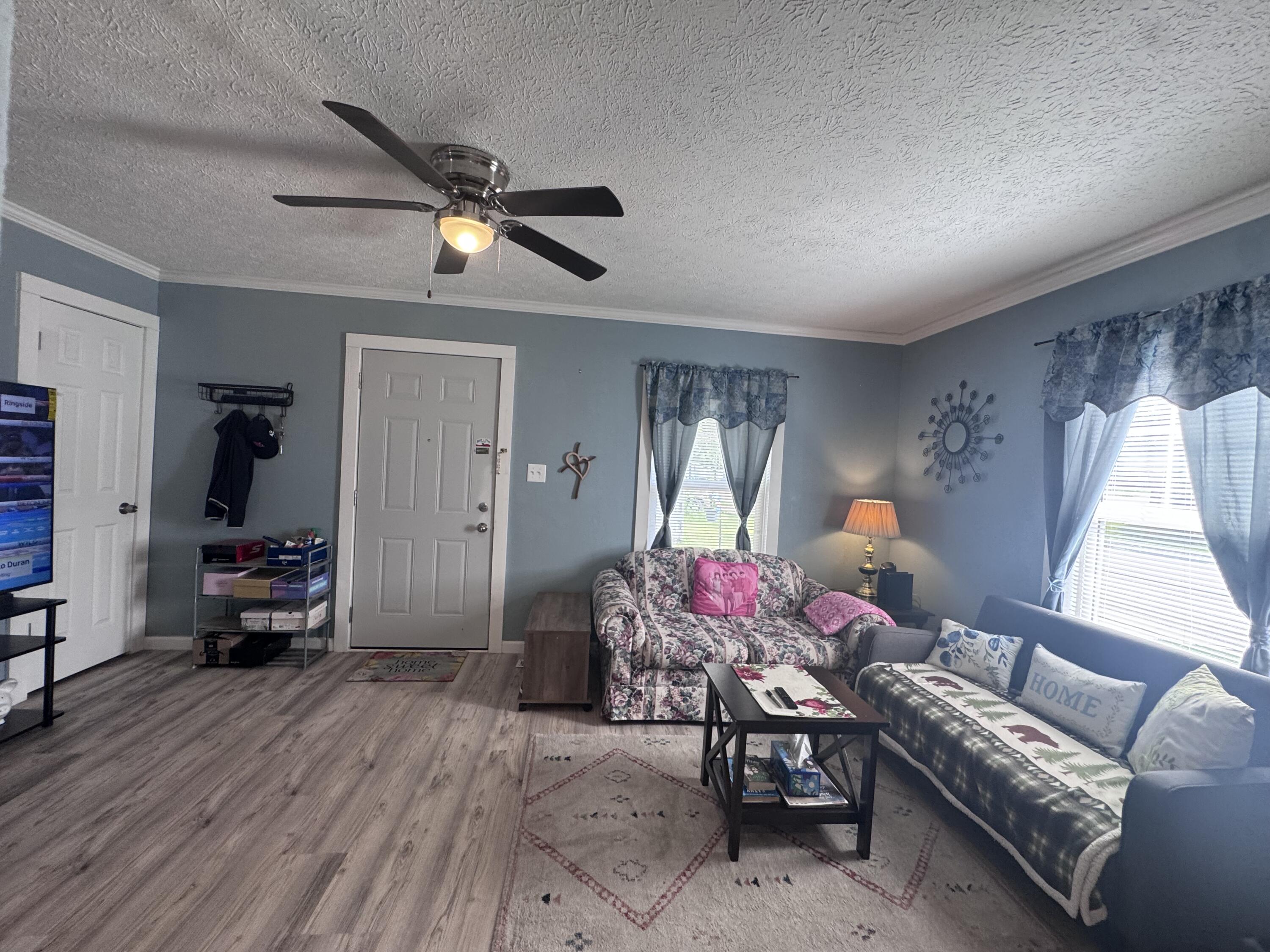 1112 Hillcrest, Springfield, Ohio 45504