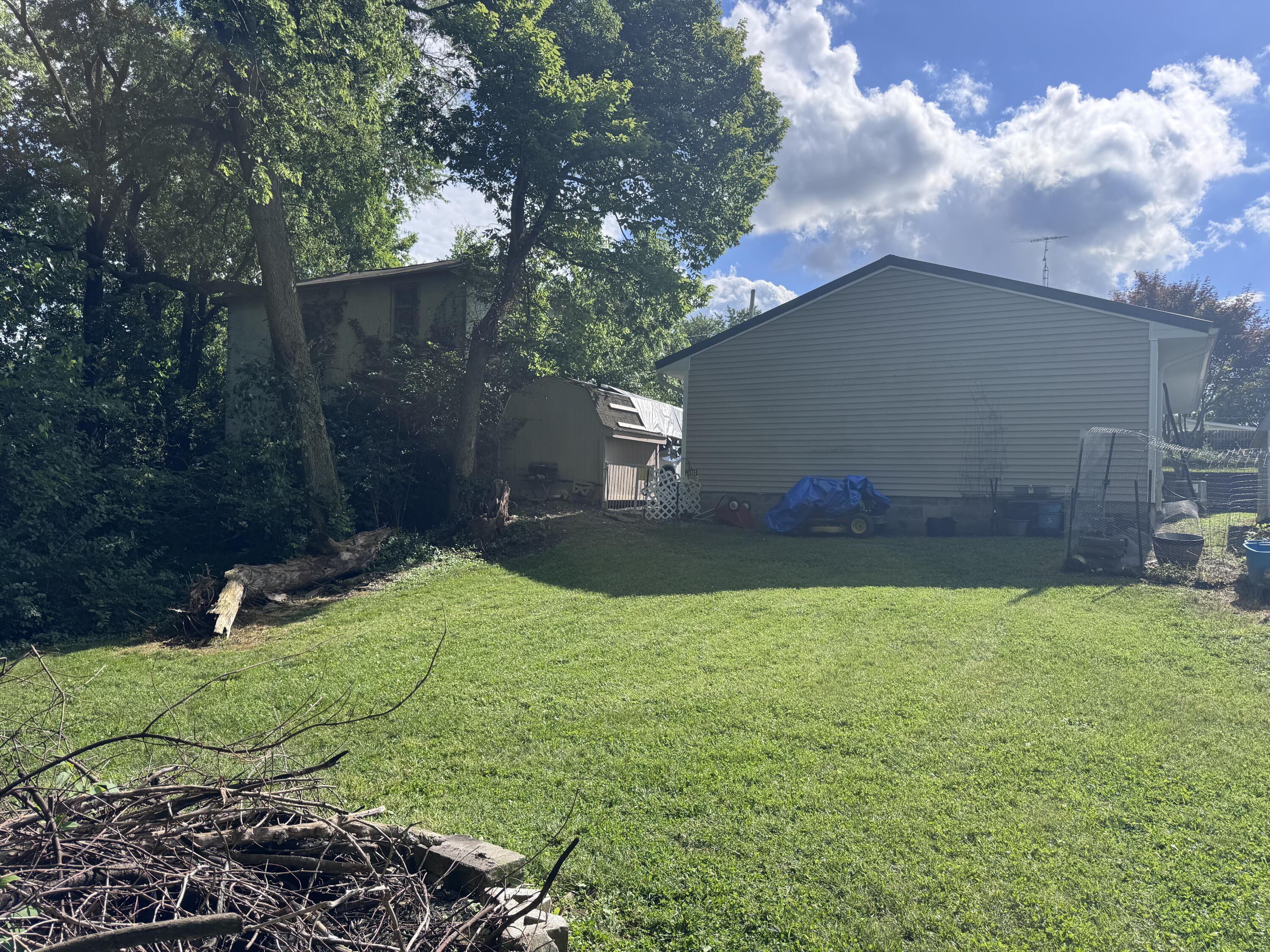 1112 Hillcrest, Springfield, Ohio 45504