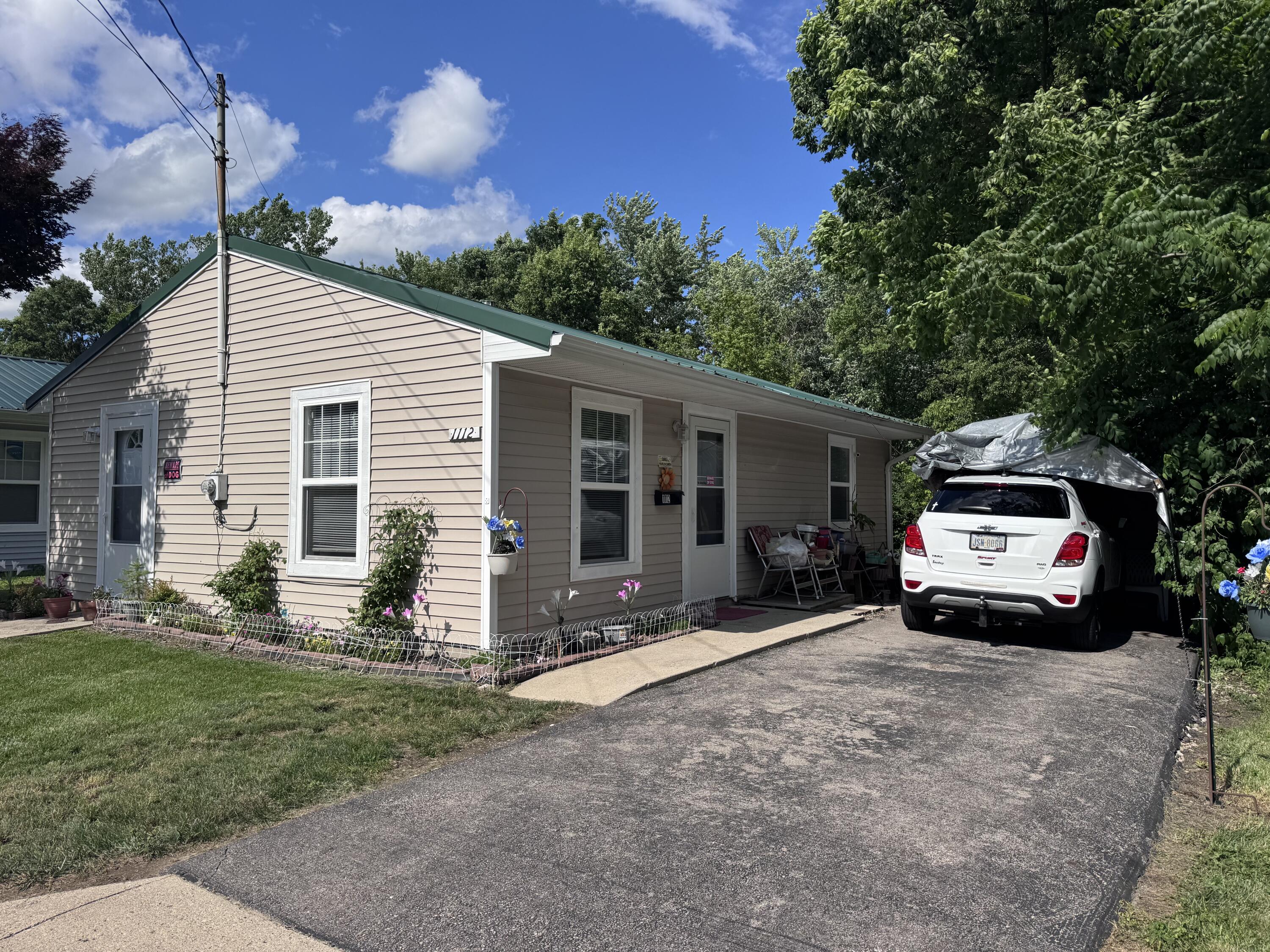 1112 Hillcrest, Springfield, Ohio 45504
