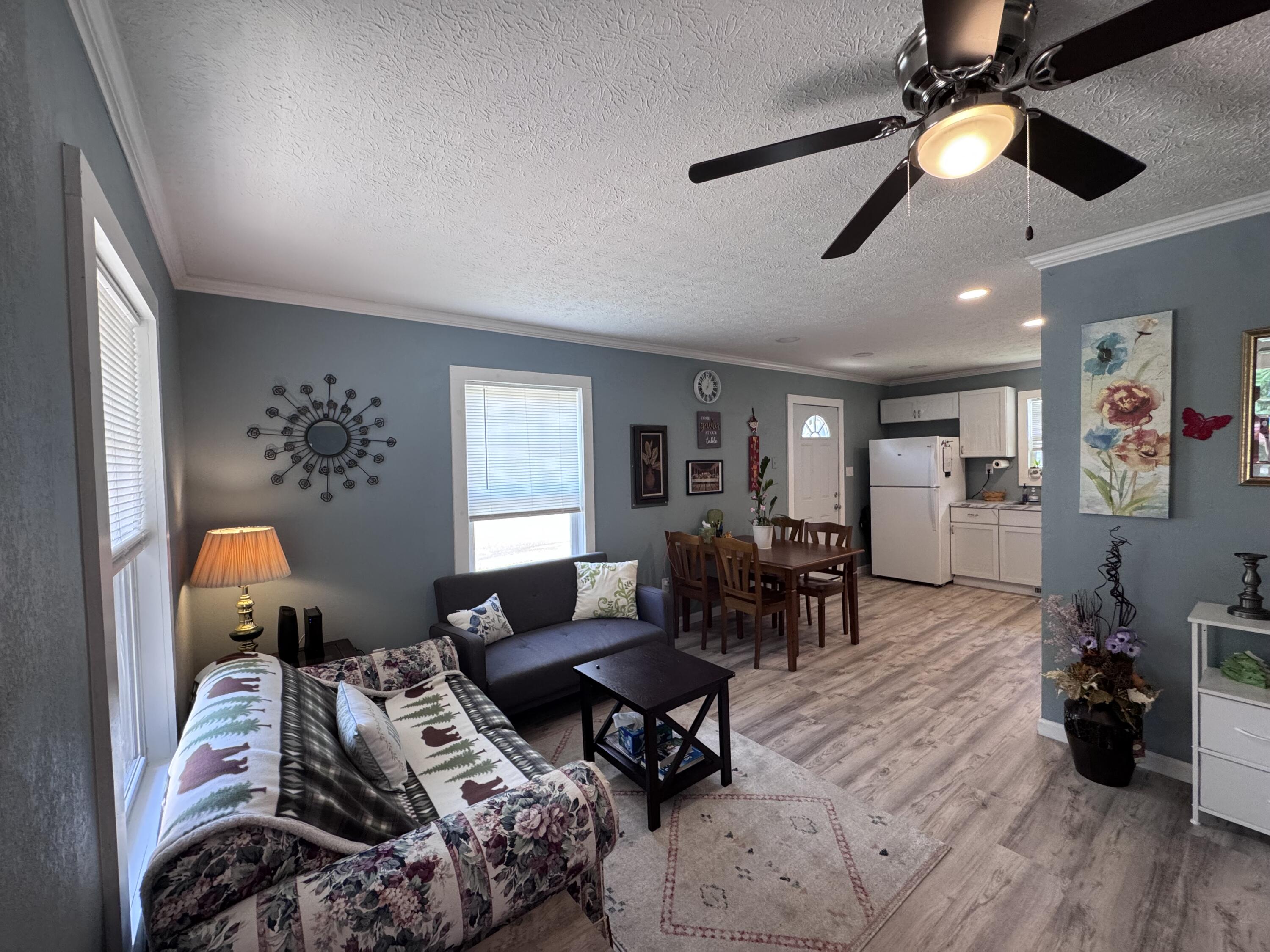 1112 Hillcrest, Springfield, Ohio 45504