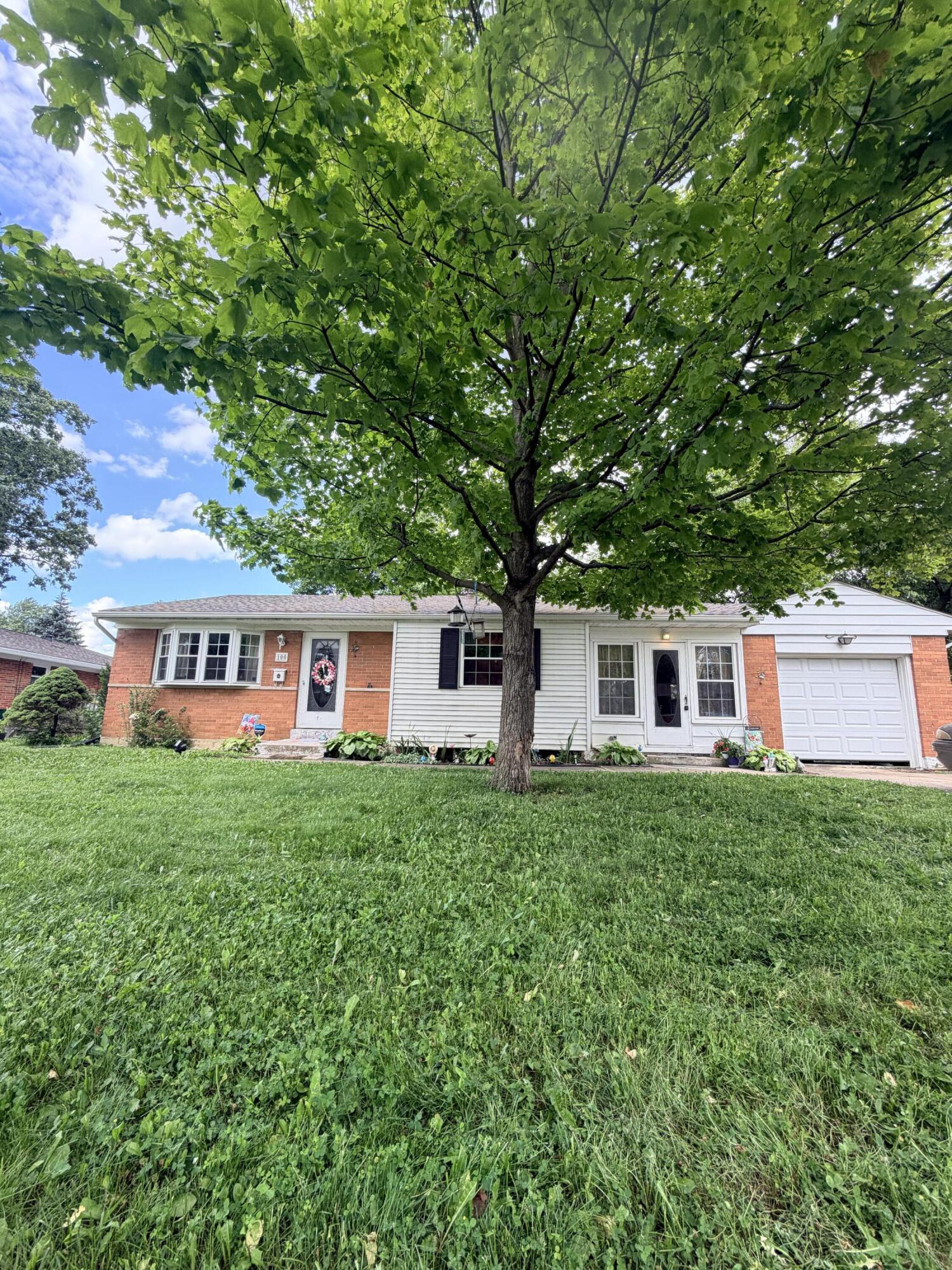 100 Inwood, West Jefferson, Ohio 43162
