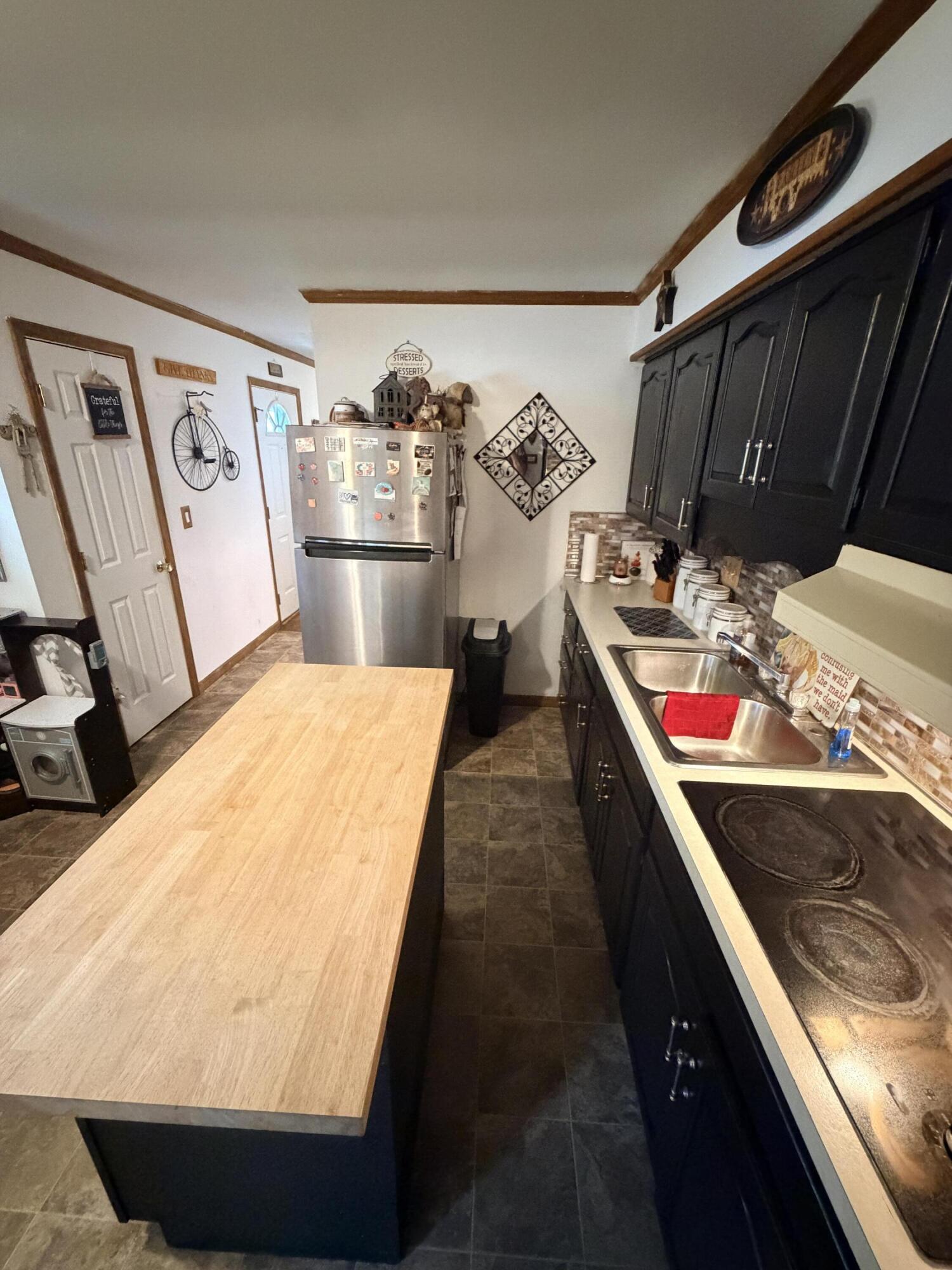 100 Inwood, West Jefferson, Ohio 43162
