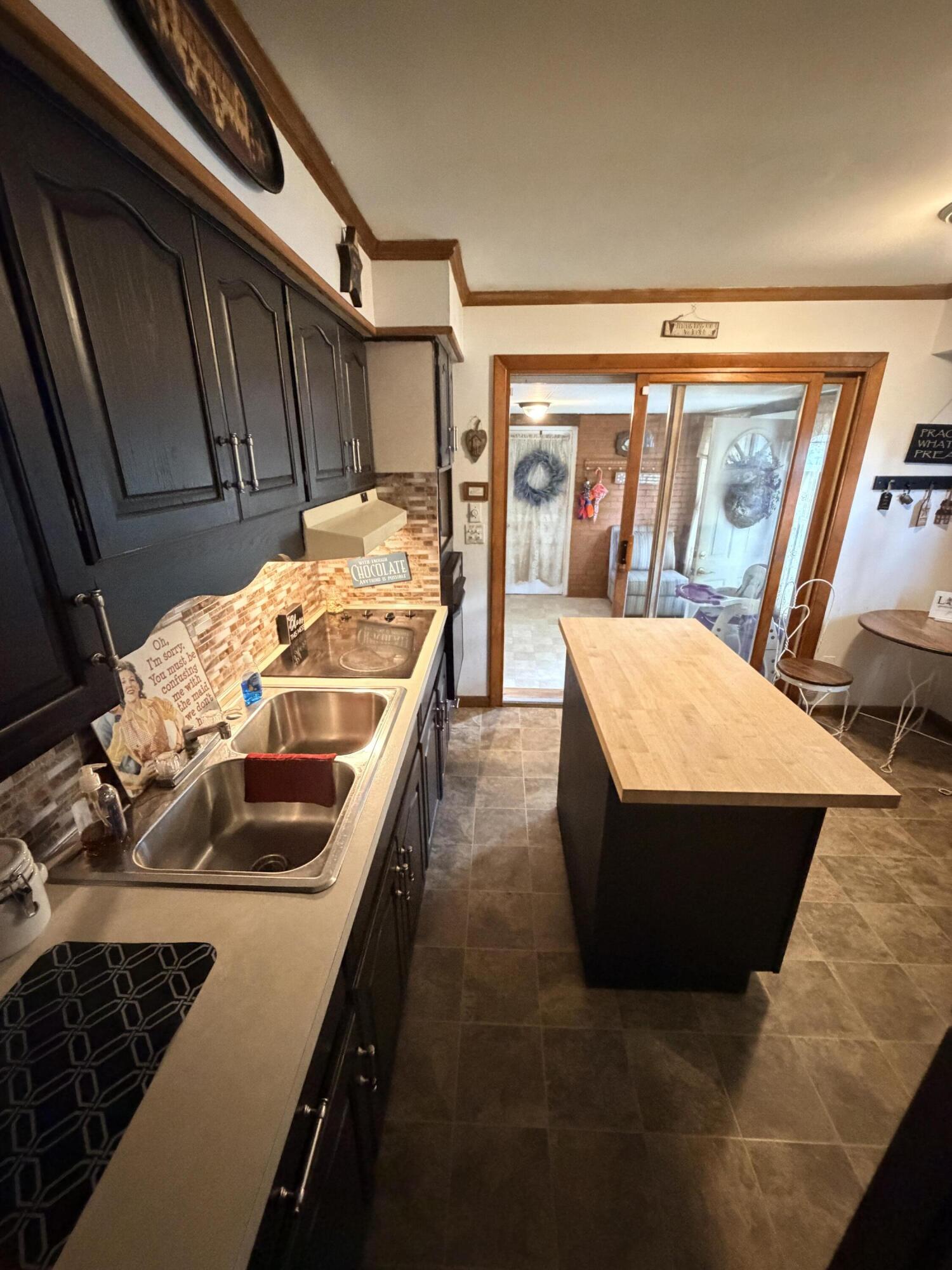 100 Inwood, West Jefferson, Ohio 43162