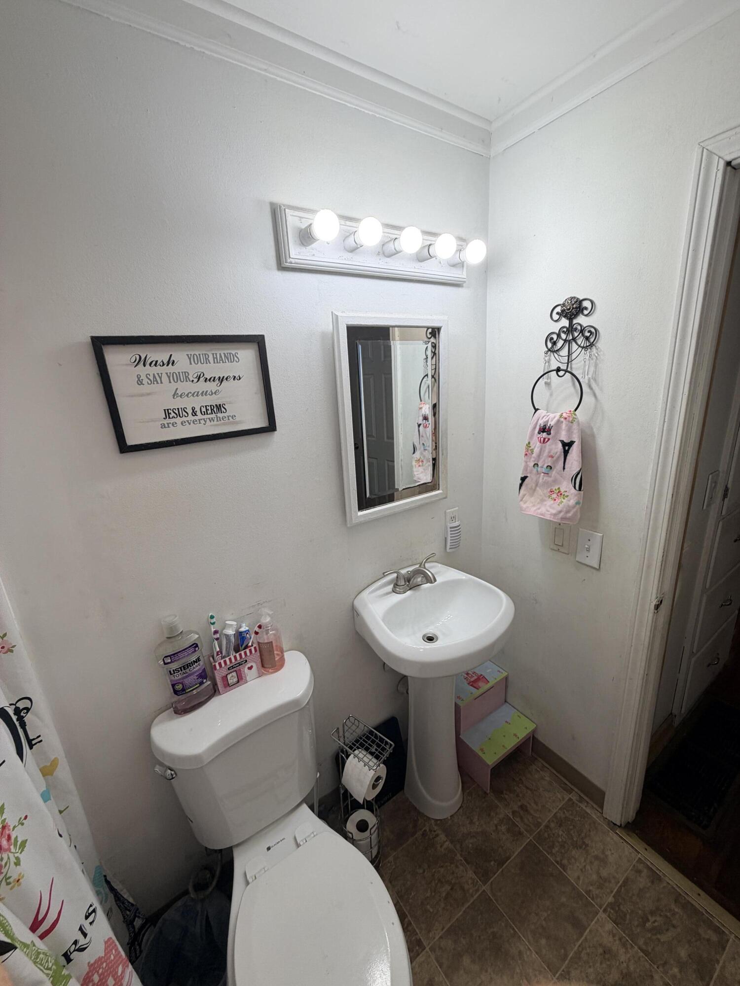 100 Inwood, West Jefferson, Ohio 43162