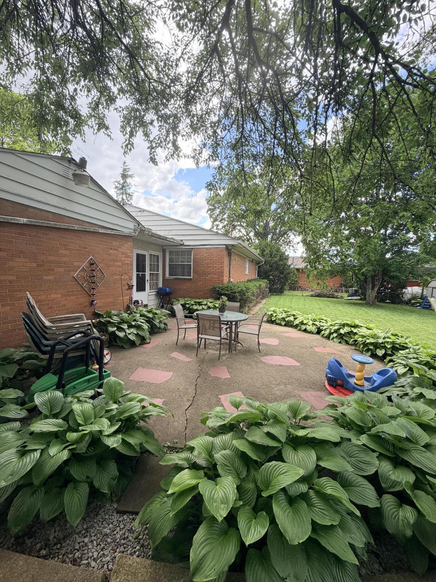 100 Inwood, West Jefferson, Ohio 43162