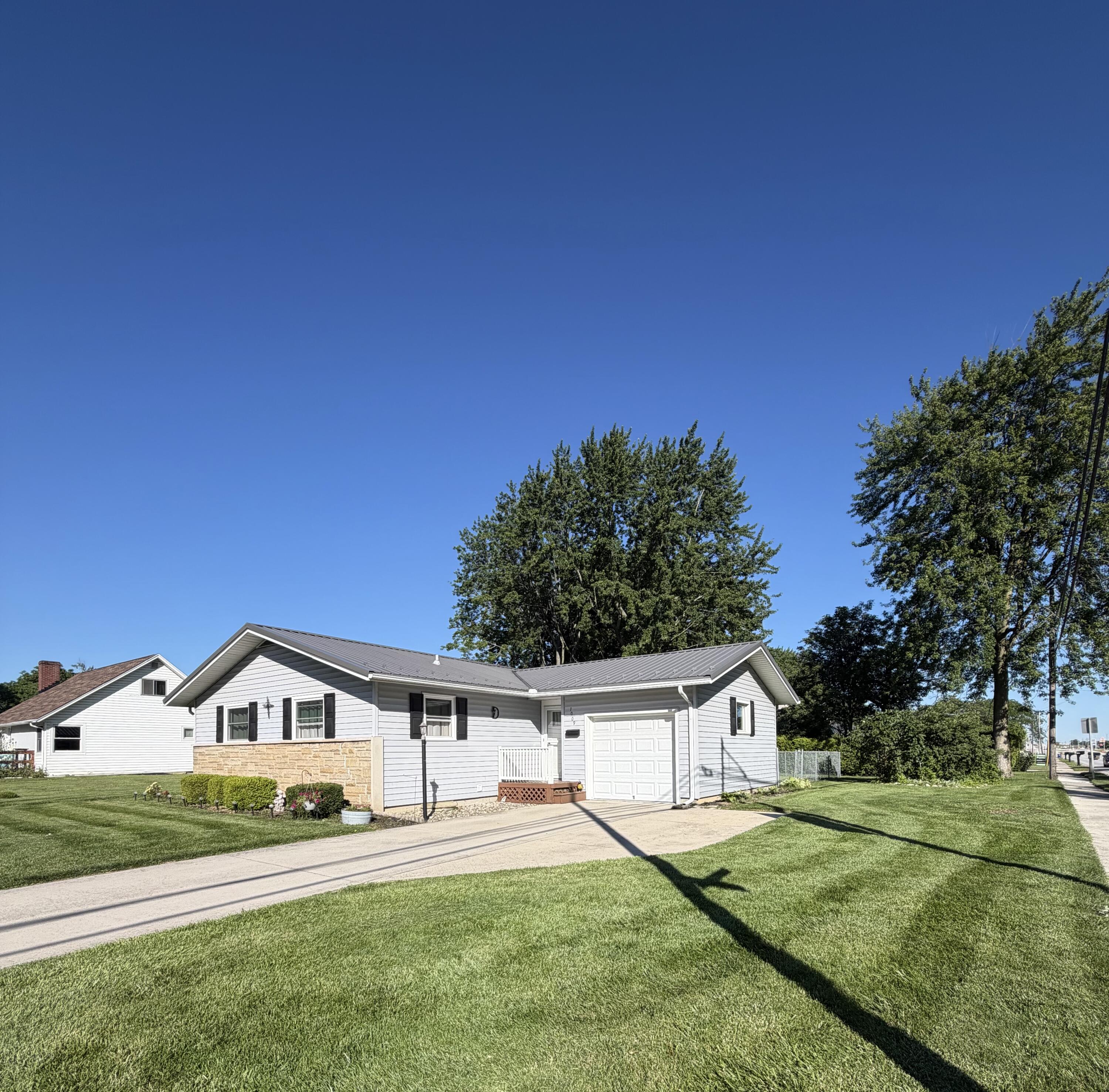 1009 Linden, Saint Marys, Ohio 45885