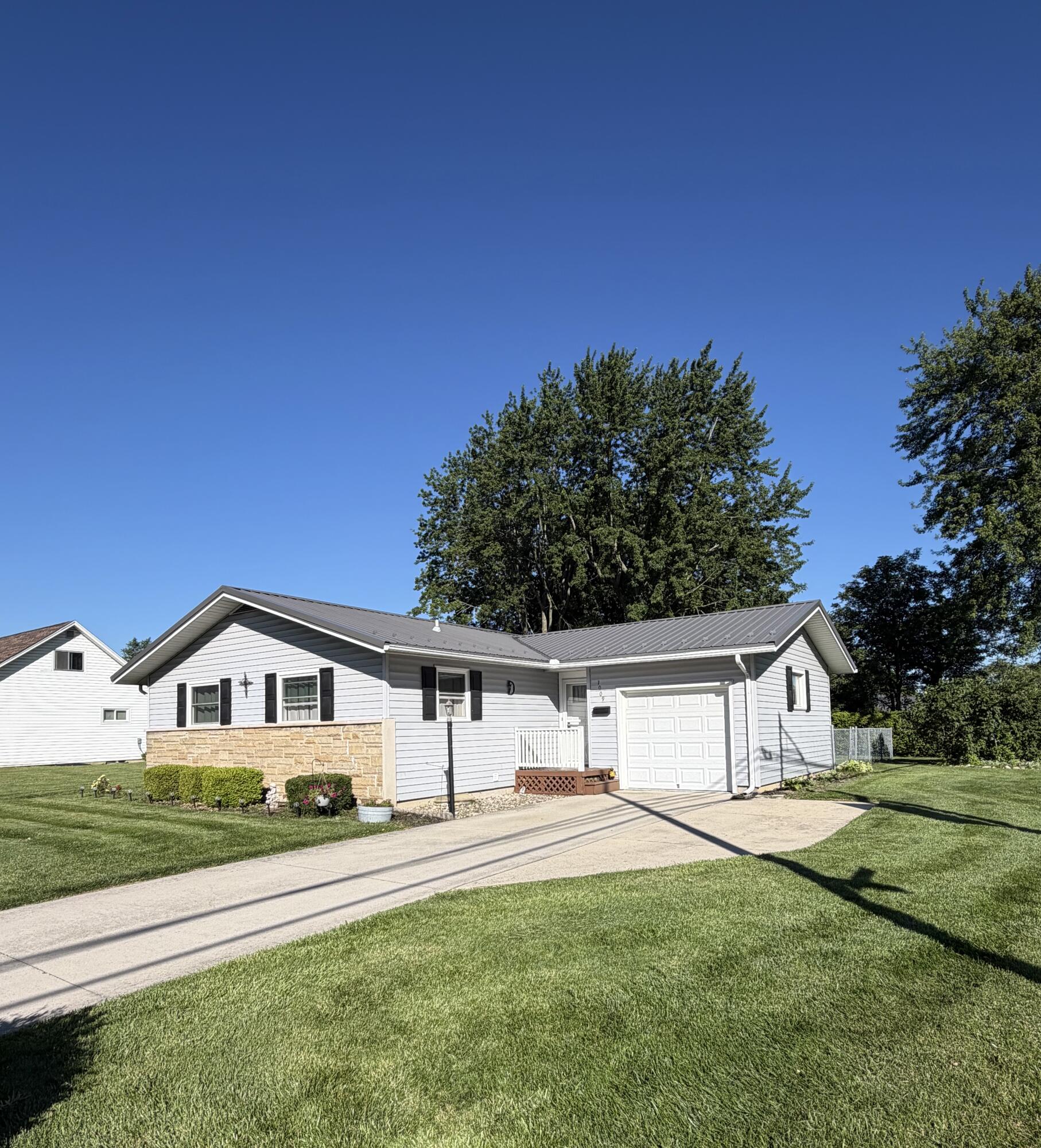 1009 Linden, Saint Marys, Ohio 45885