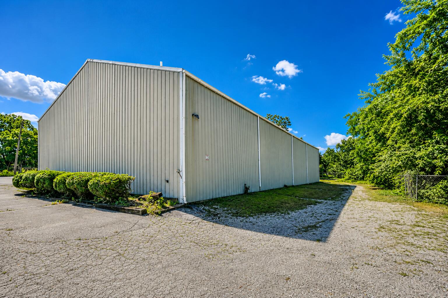 2034 Cleveland, Springfield, Ohio 45503