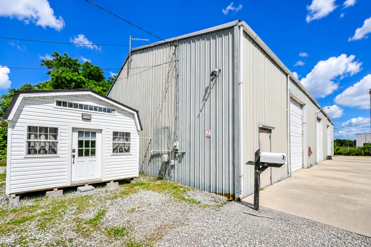 2034 Cleveland, Springfield, Ohio 45503