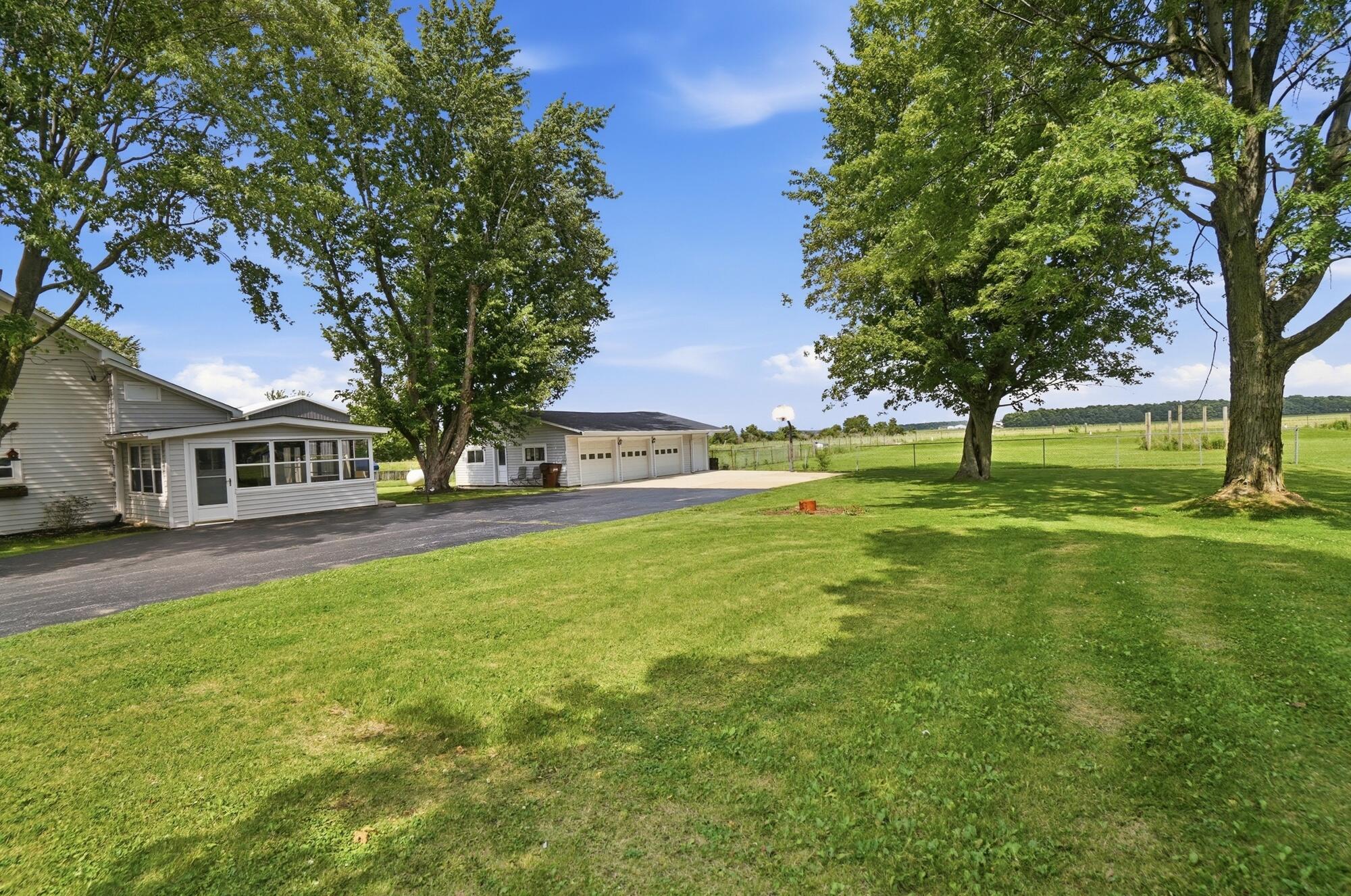 10435 Bradford Bloomer, Covington, Ohio 45318