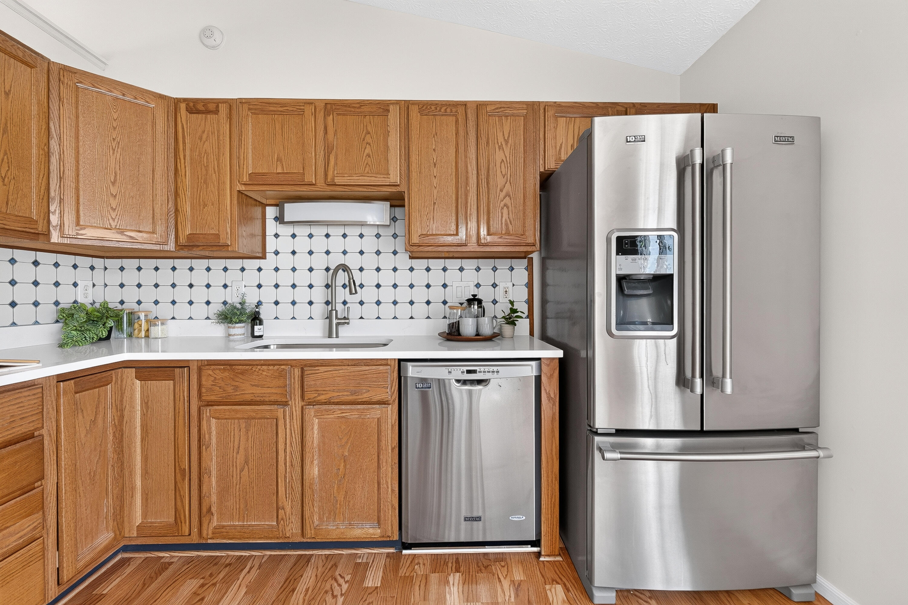 56 Ashton, Ashville, Ohio 43103