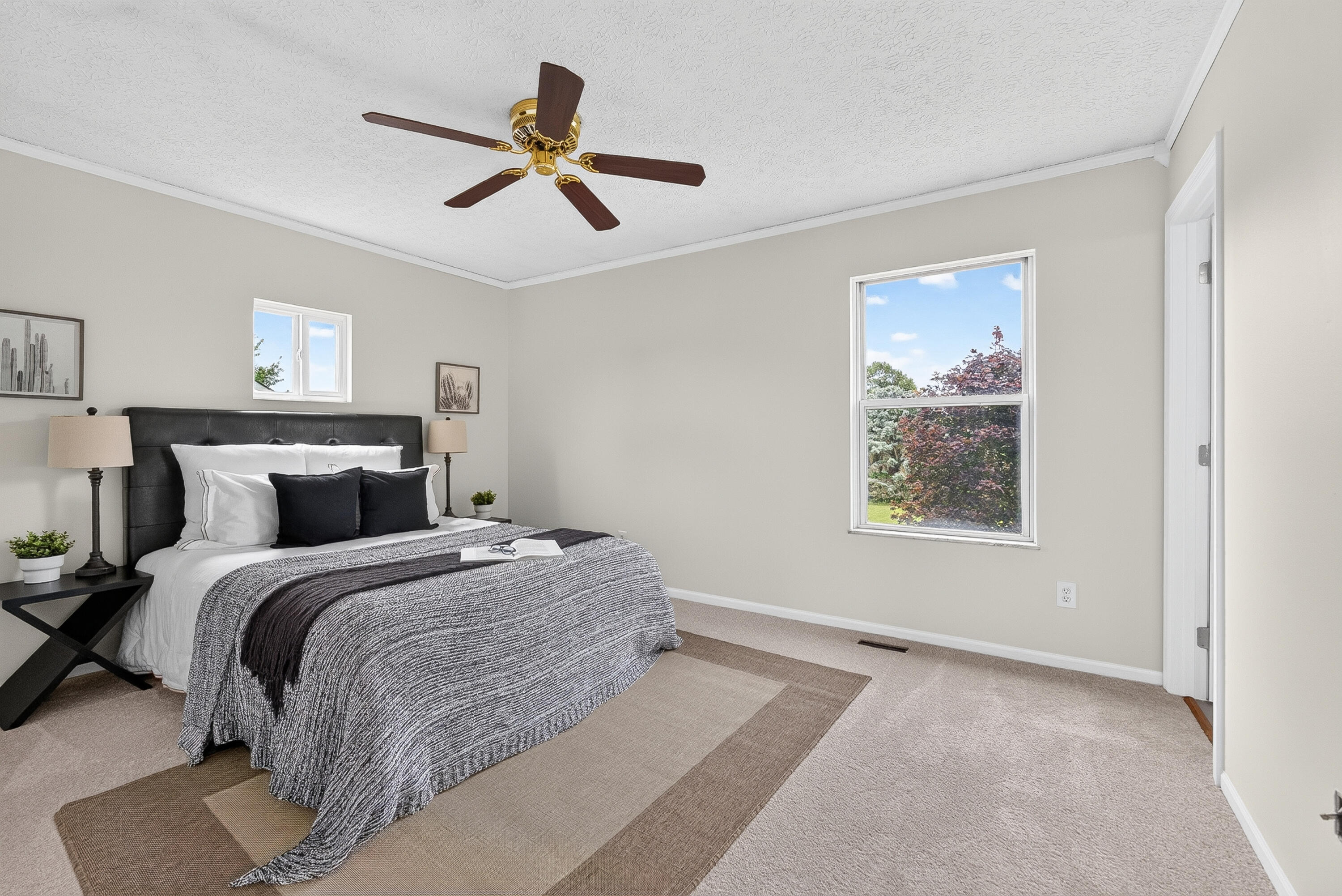 56 Ashton, Ashville, Ohio 43103