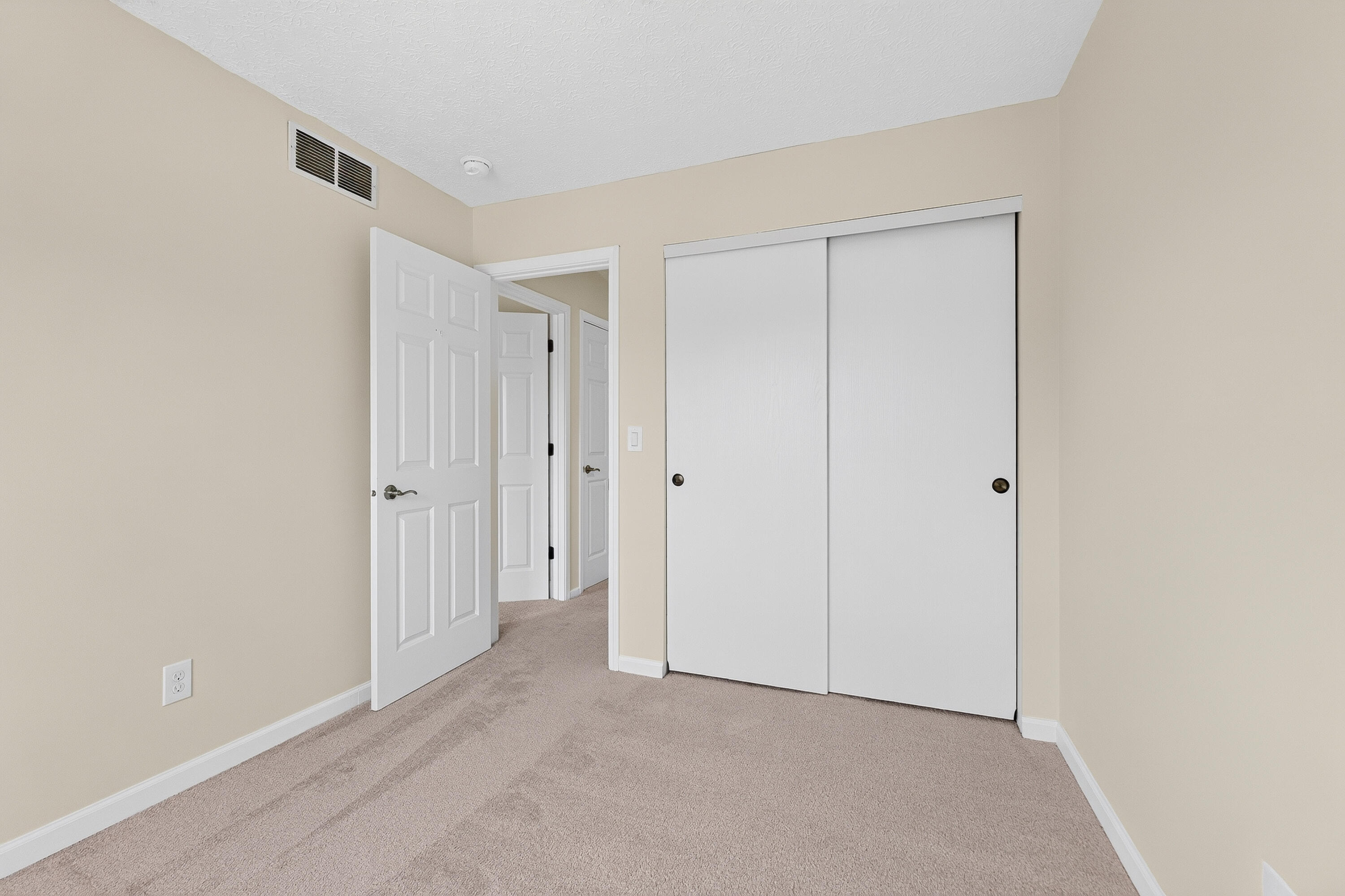 56 Ashton, Ashville, Ohio 43103