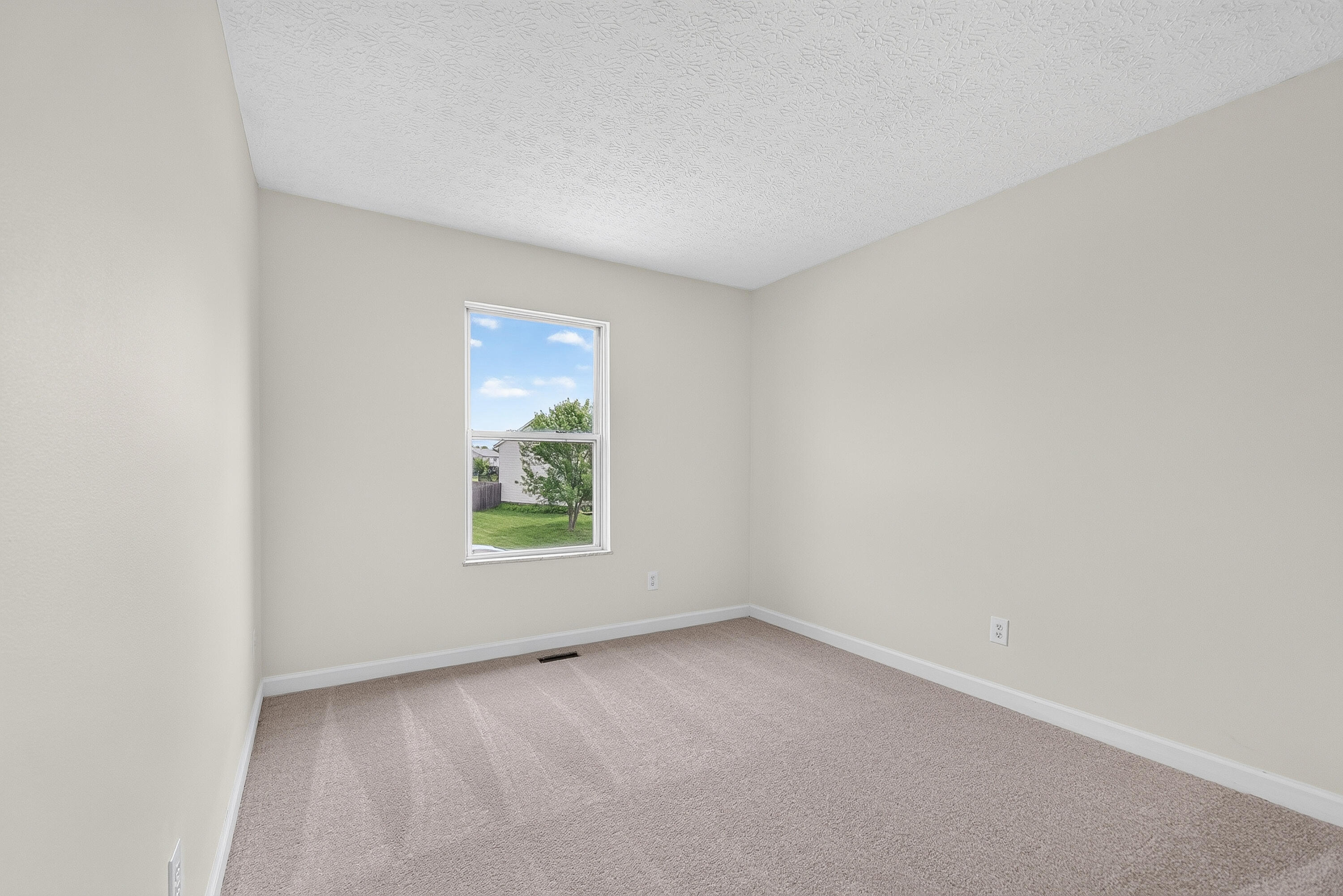 56 Ashton, Ashville, Ohio 43103