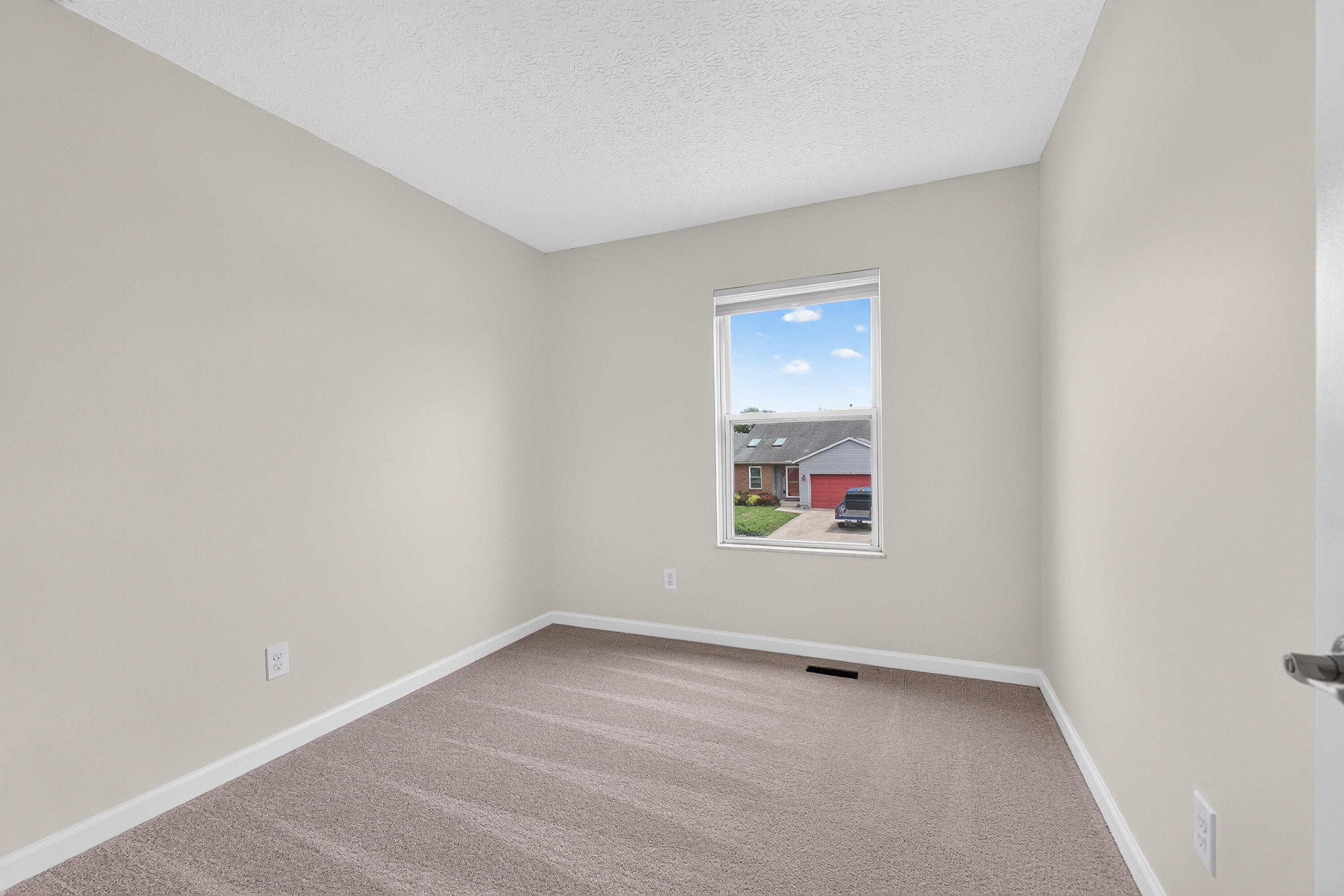 56 Ashton, Ashville, Ohio 43103