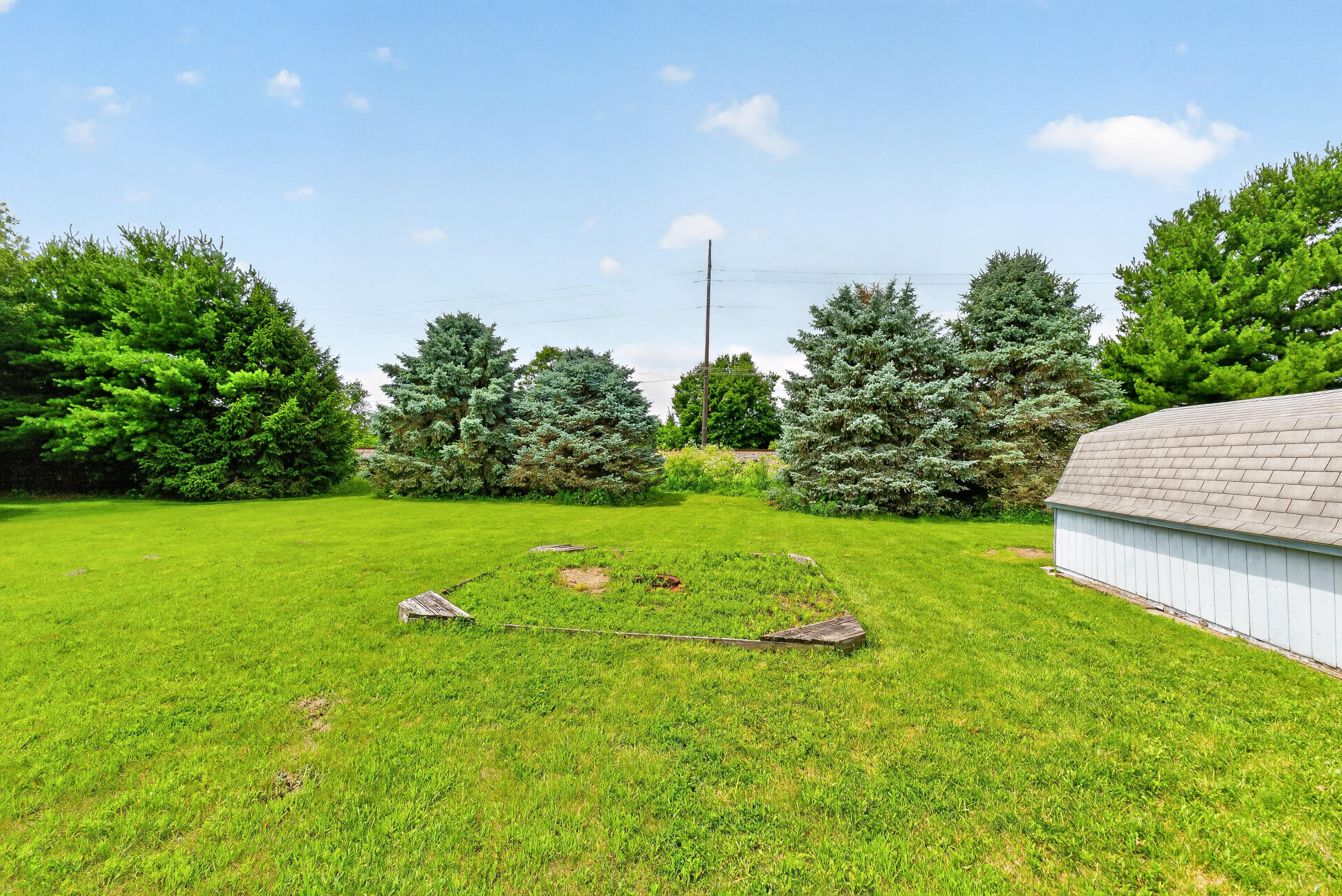 56 Ashton, Ashville, Ohio 43103