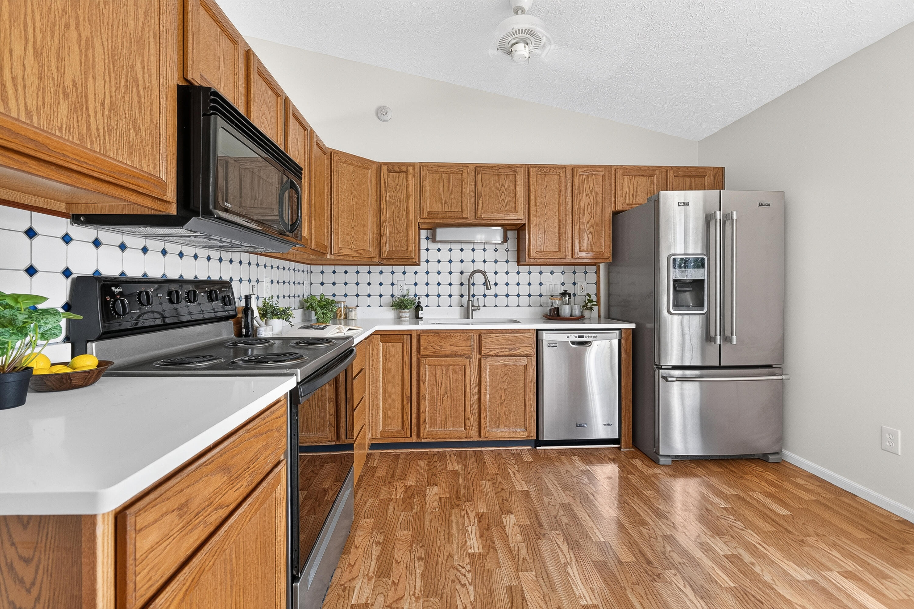 56 Ashton, Ashville, Ohio 43103
