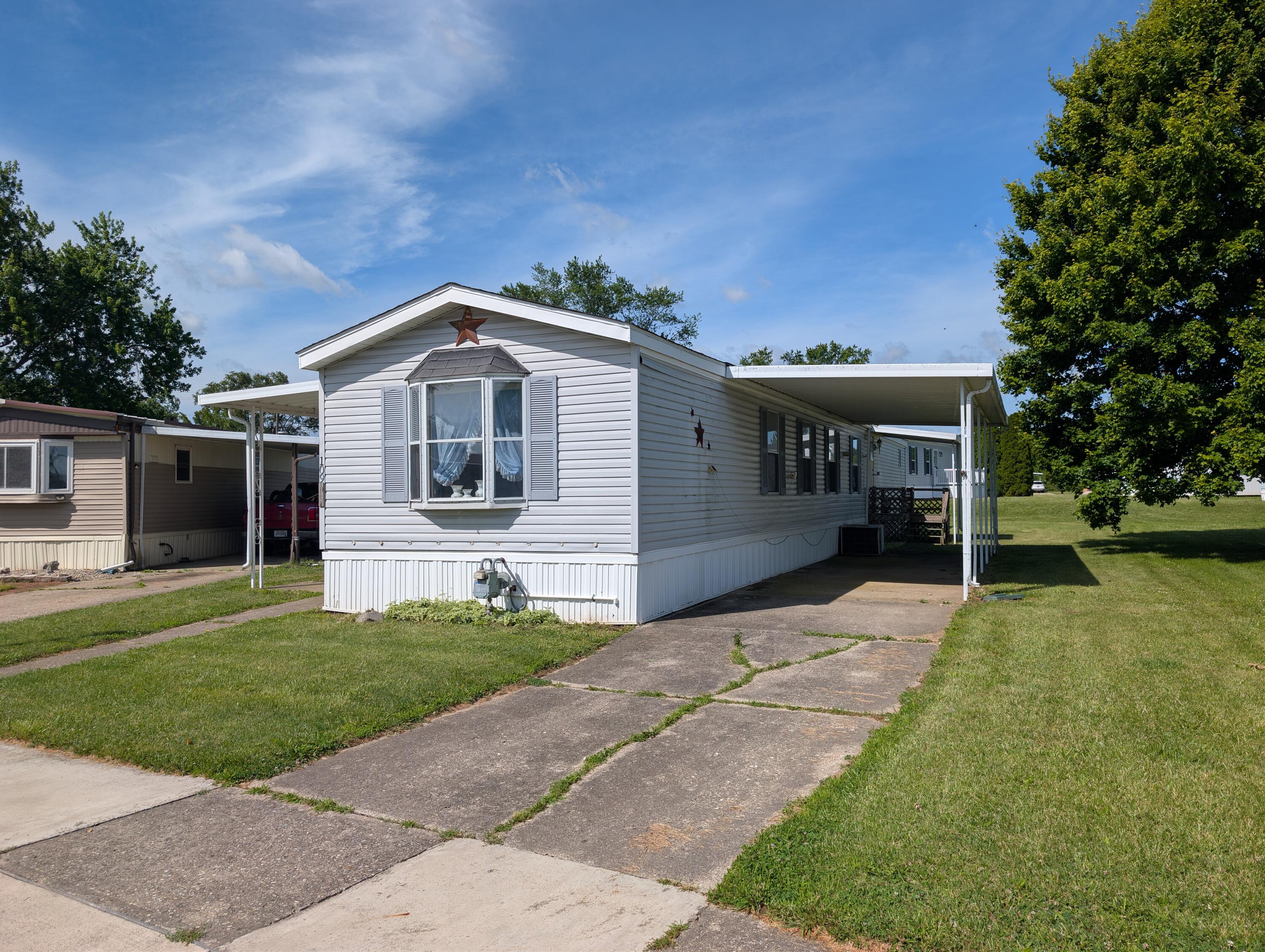 4100 Troy, Springfield, Ohio 45502