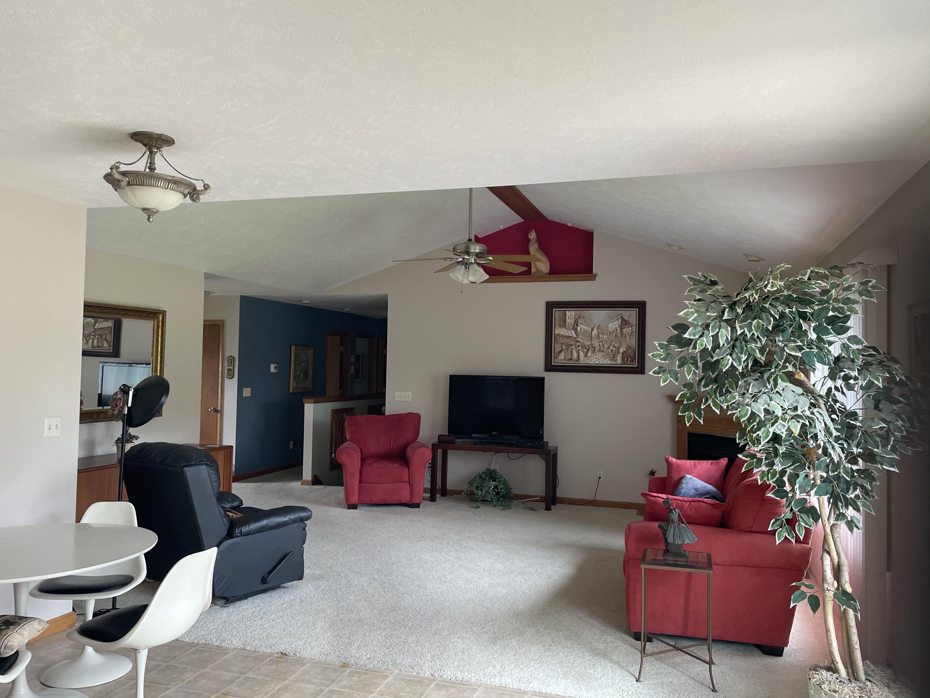 1554 Westlake, Sidney, Ohio 45365