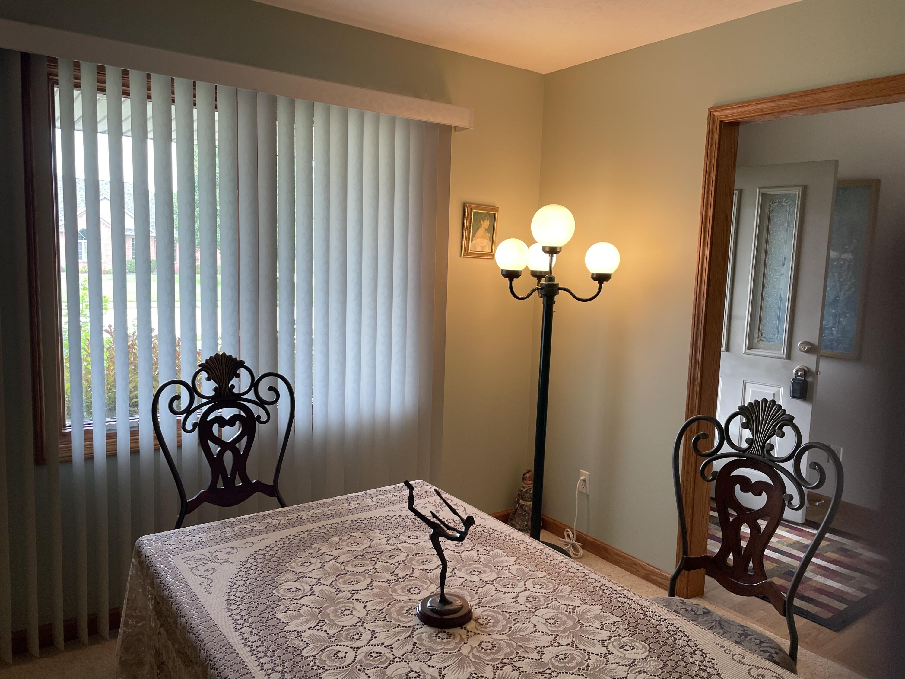 1554 Westlake, Sidney, Ohio 45365