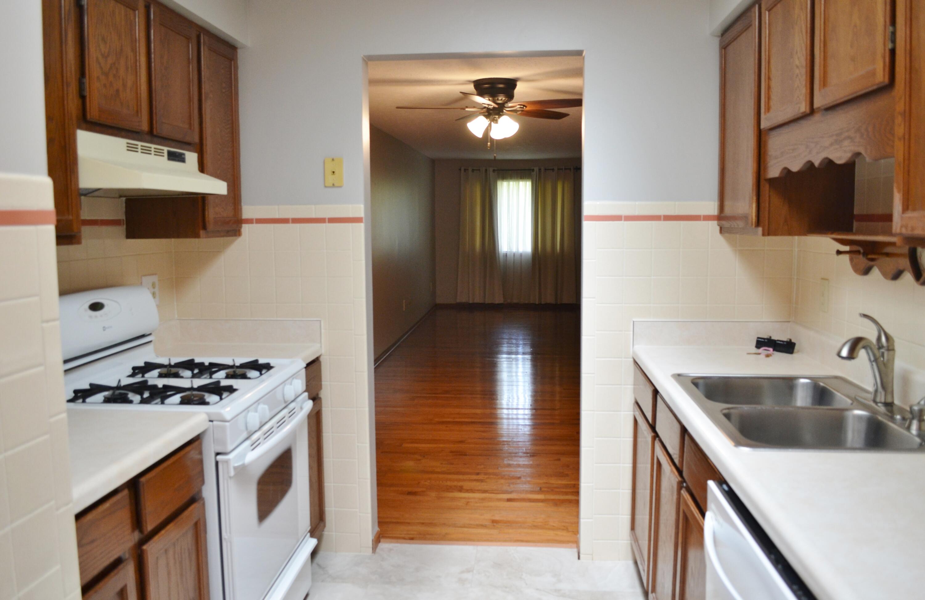 4430 Ridgewood, Springfield, Ohio 45503