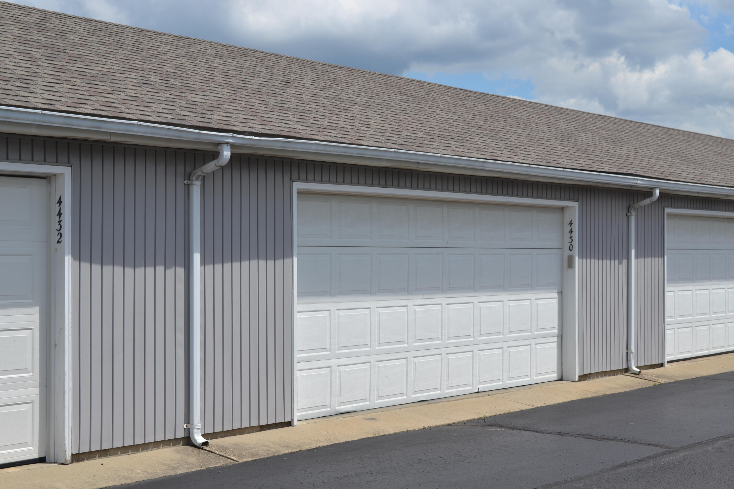 4430 Ridgewood, Springfield, Ohio 45503