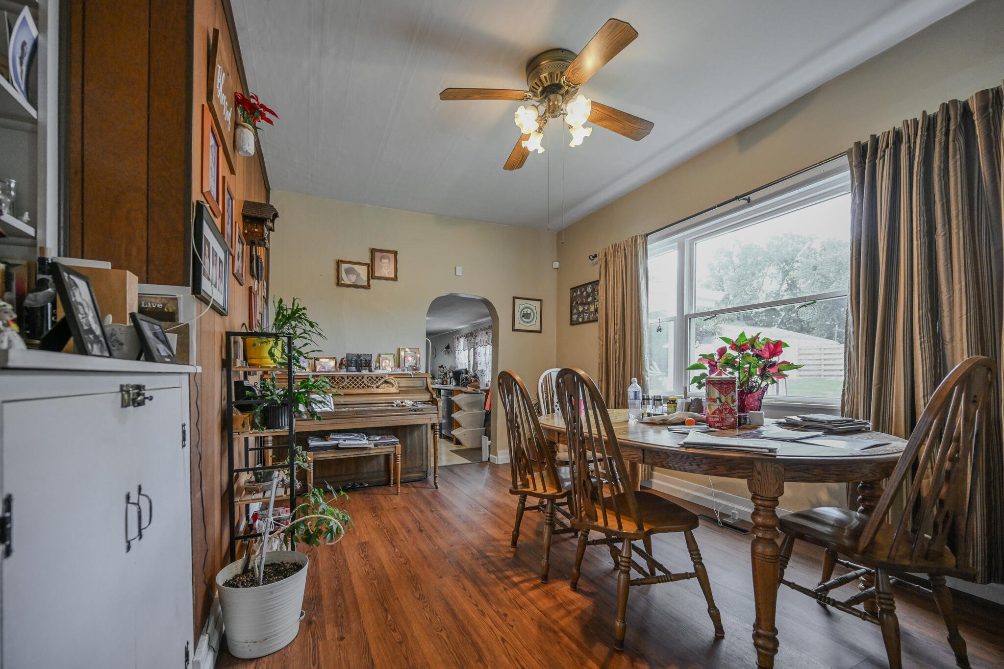 1302 Yellow Springs, Springfield, Ohio 45504