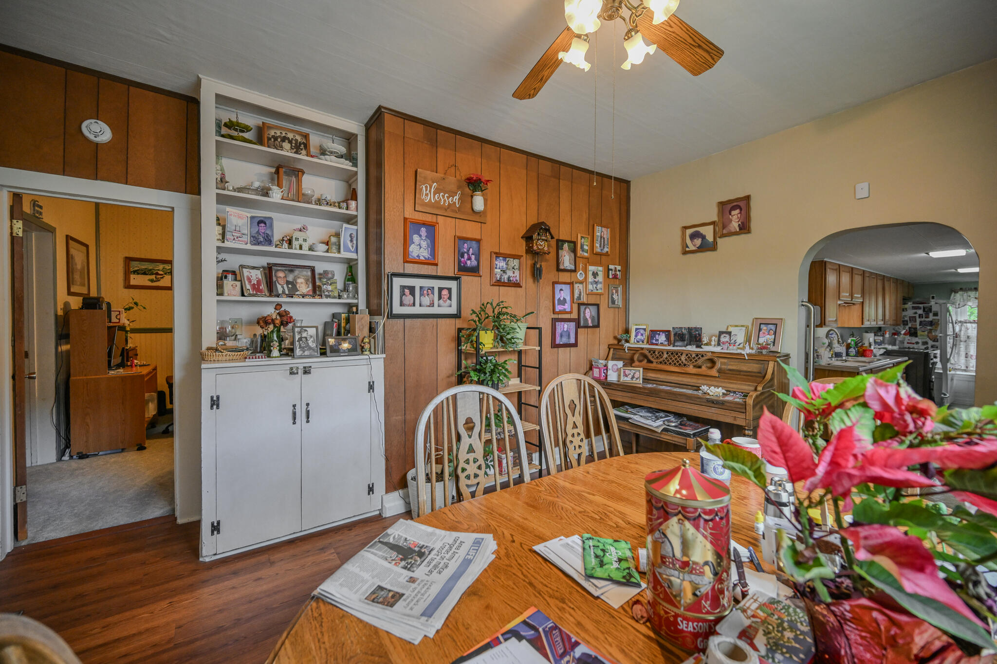 1302 Yellow Springs, Springfield, Ohio 45504