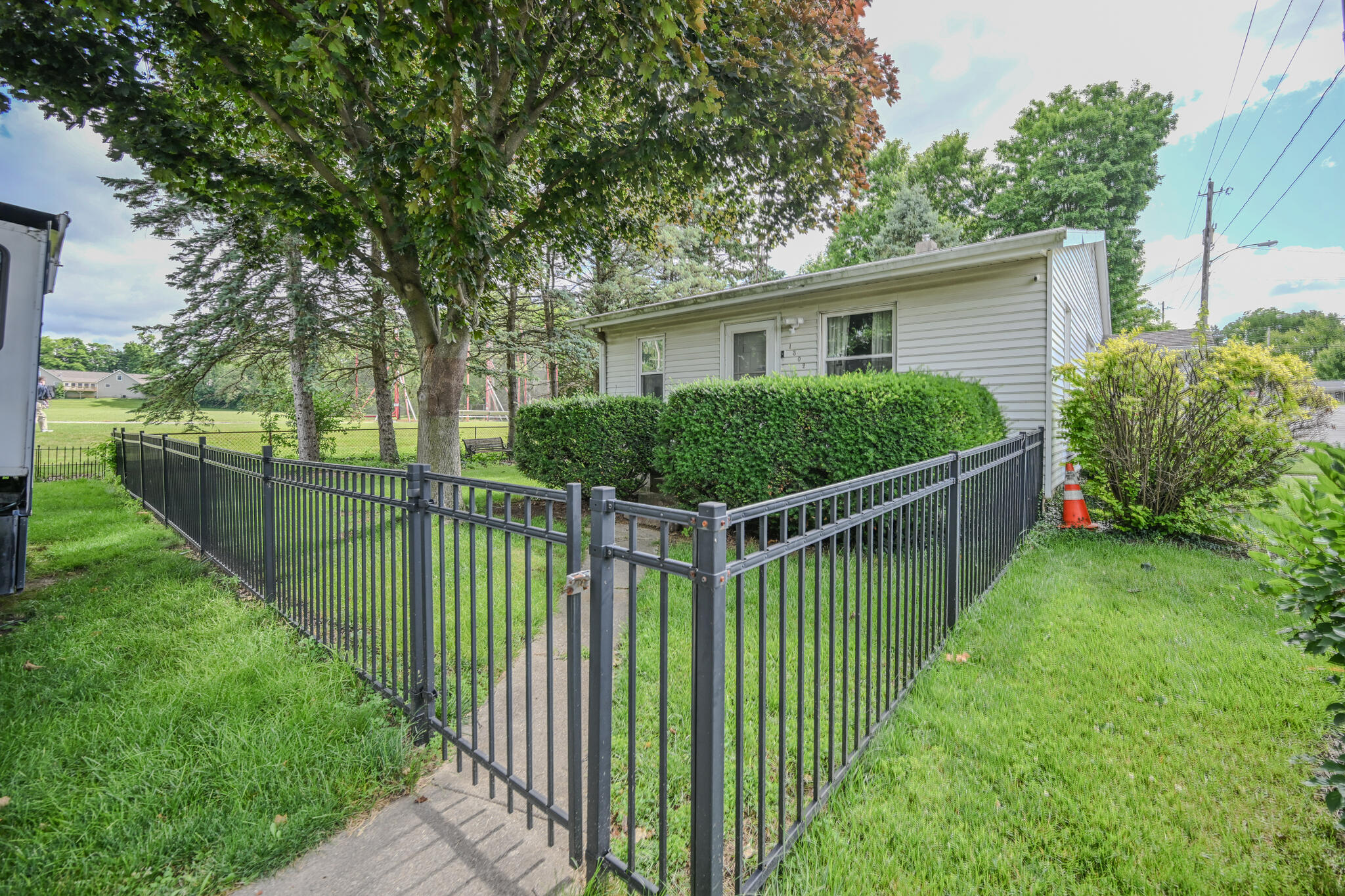 1302 Yellow Springs, Springfield, Ohio 45504
