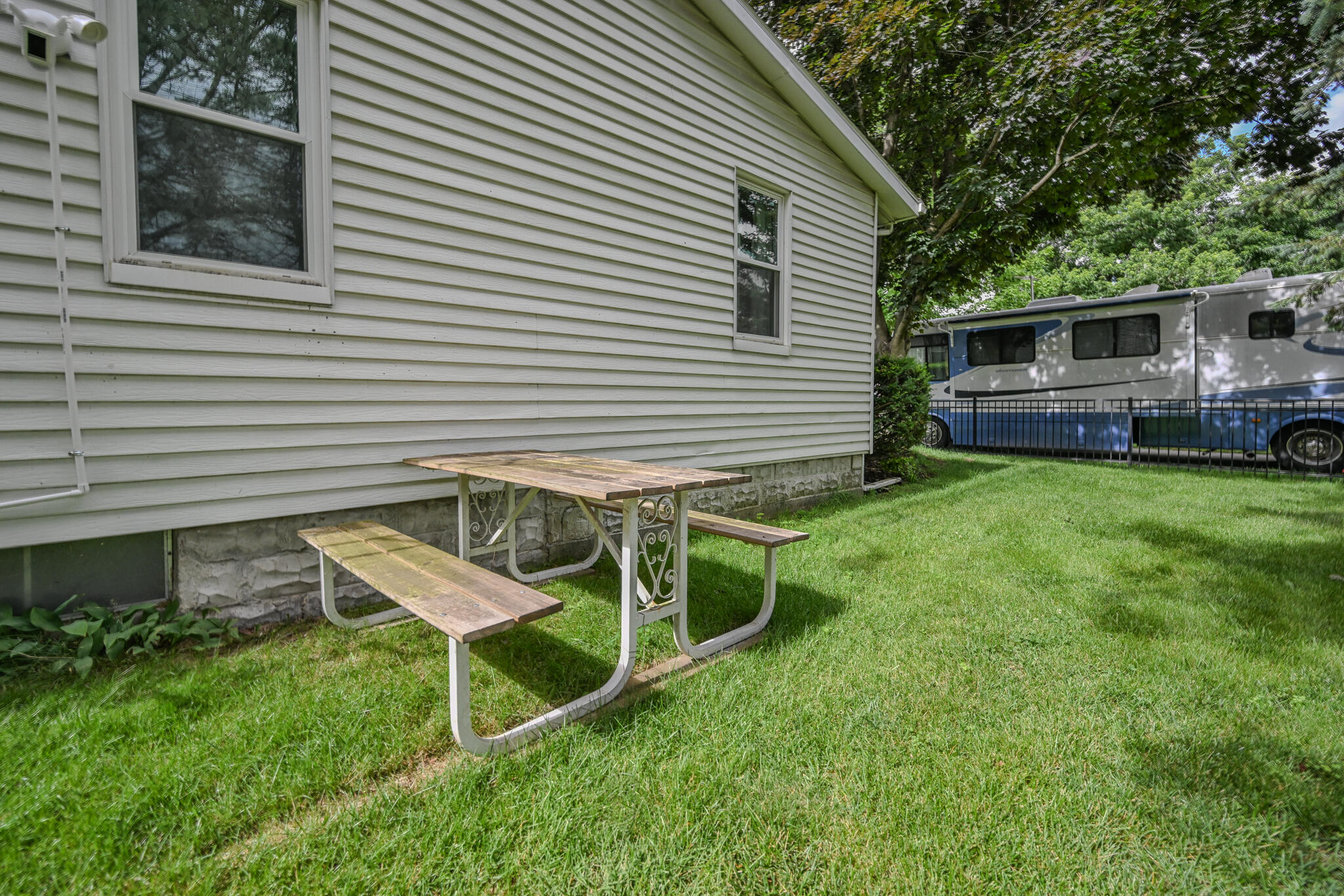 1302 Yellow Springs, Springfield, Ohio 45504