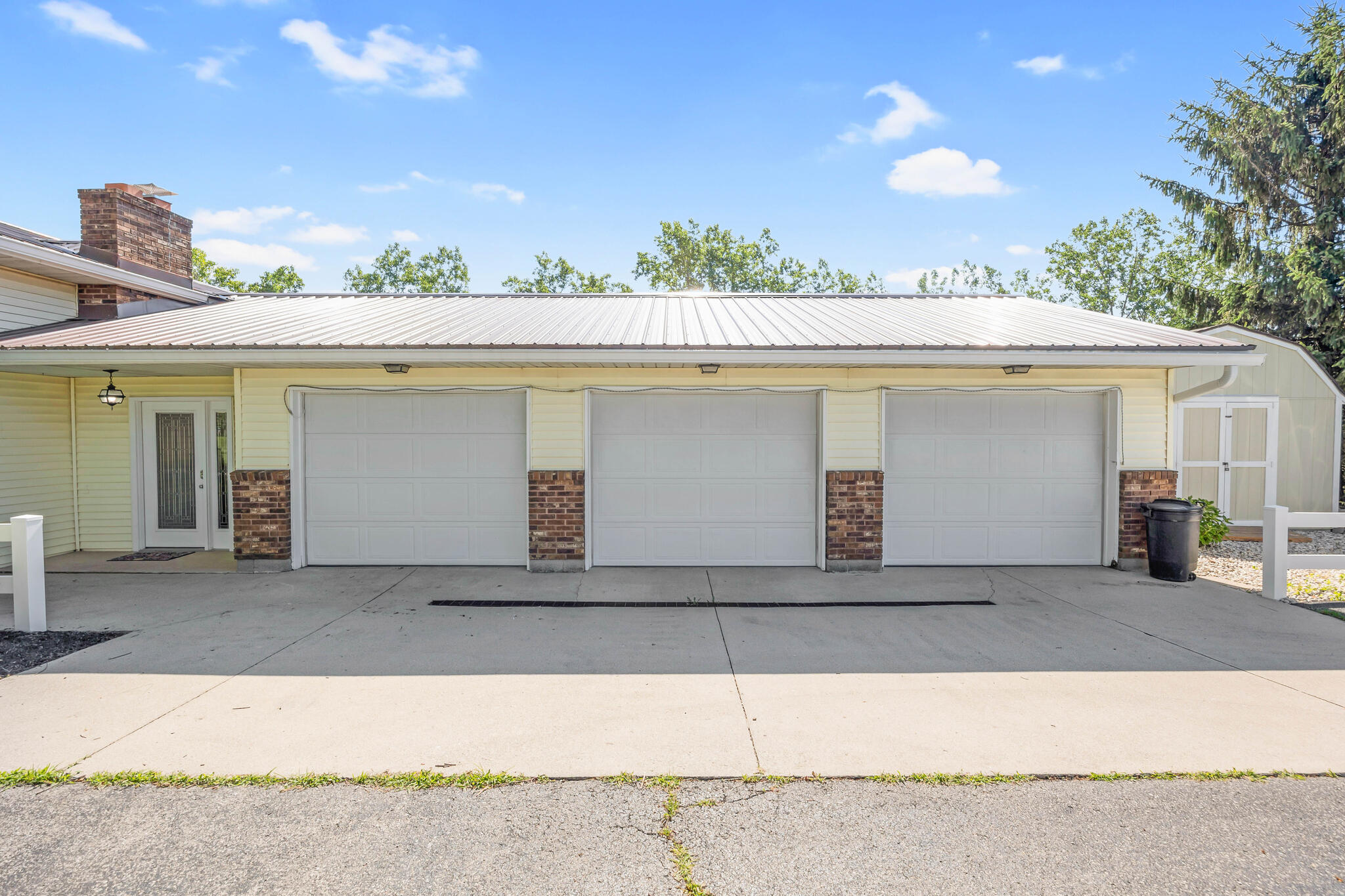 711 Main, West Mansfield, Ohio 43358