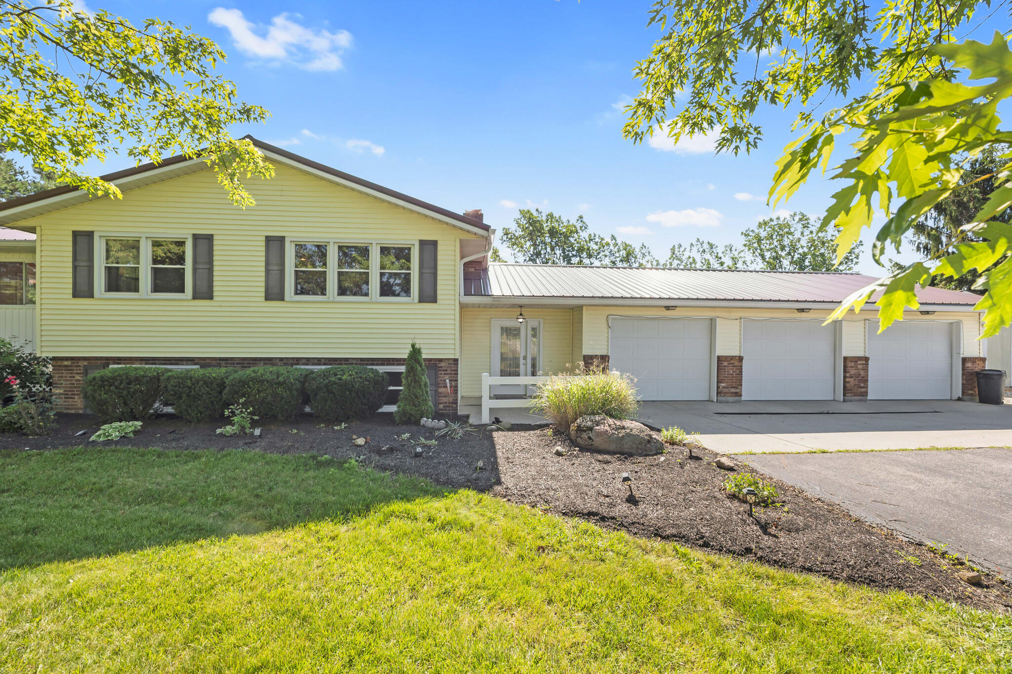 711 Main, West Mansfield, Ohio 43358